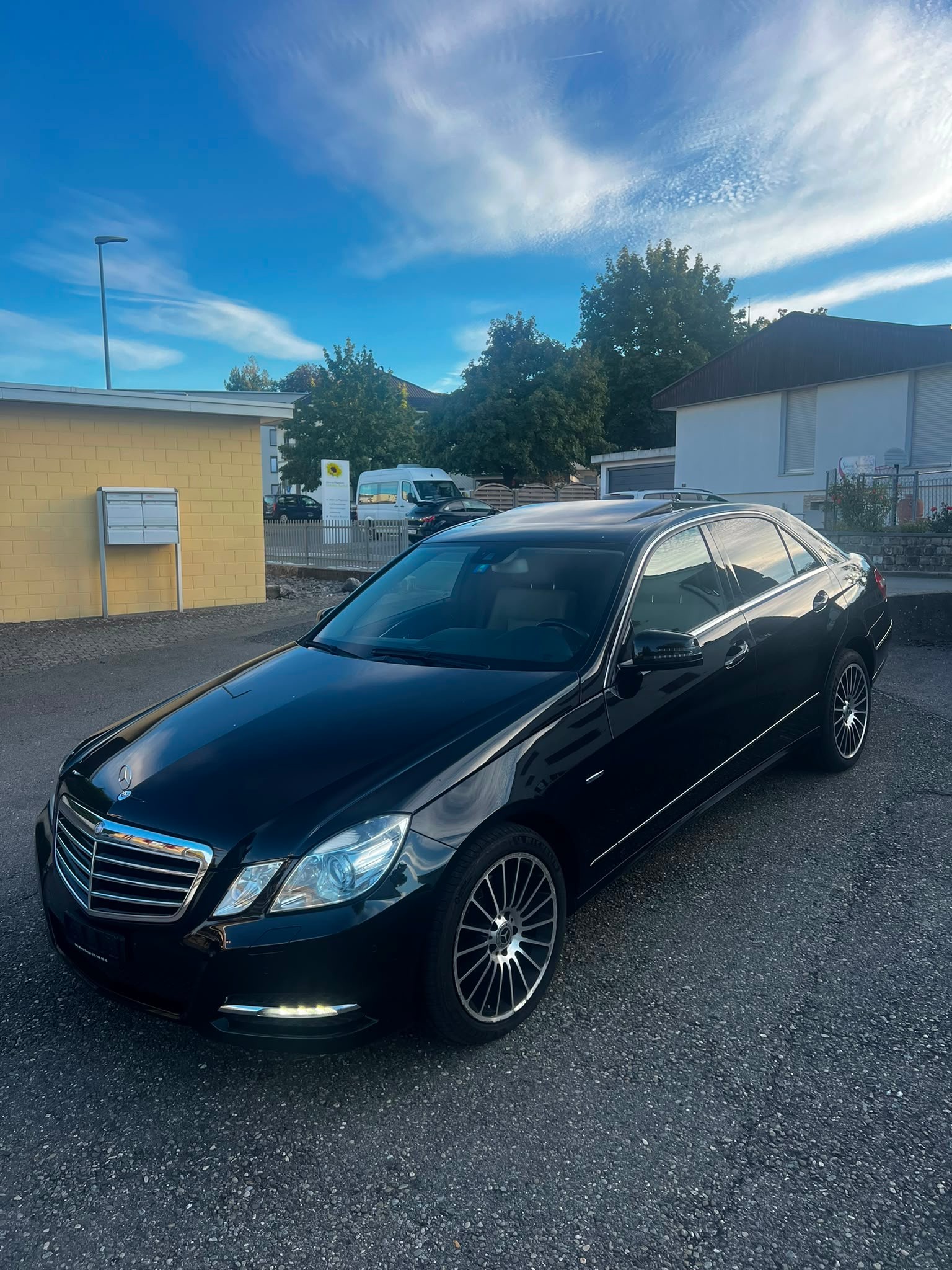 MERCEDES-BENZ E 250 CDI BlueEff. Avantgarde 4Matic 7G-Tronic-image-0
