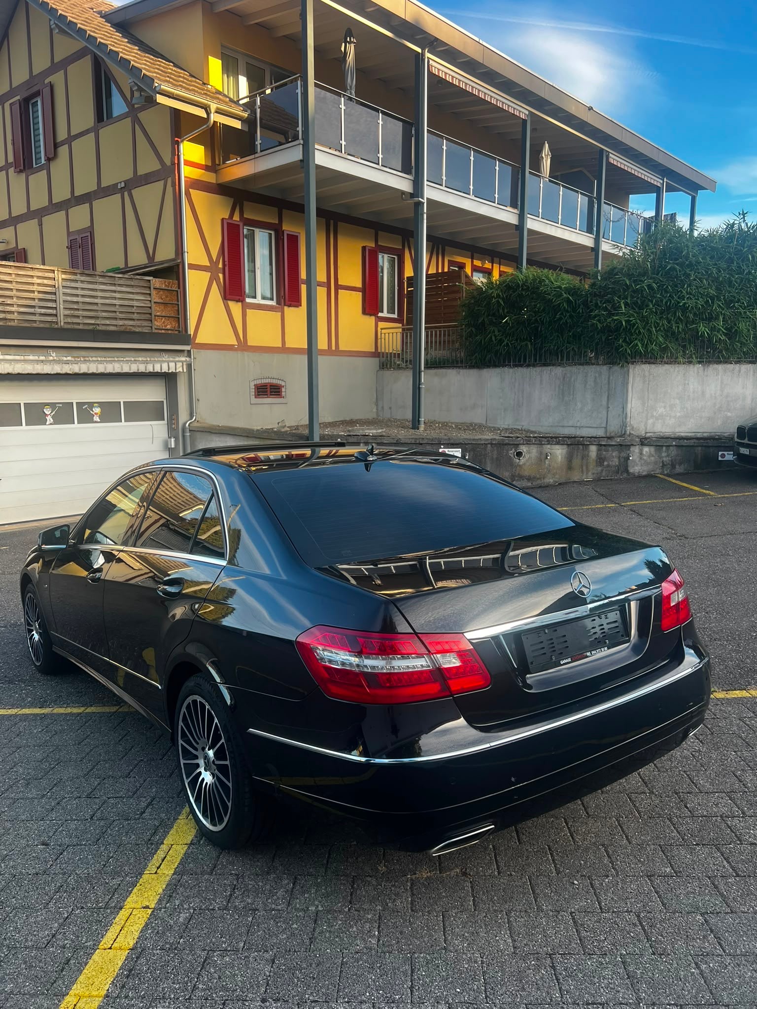 MERCEDES-BENZ E 250 CDI BlueEff. Avantgarde 4Matic 7G-Tronic-image-3