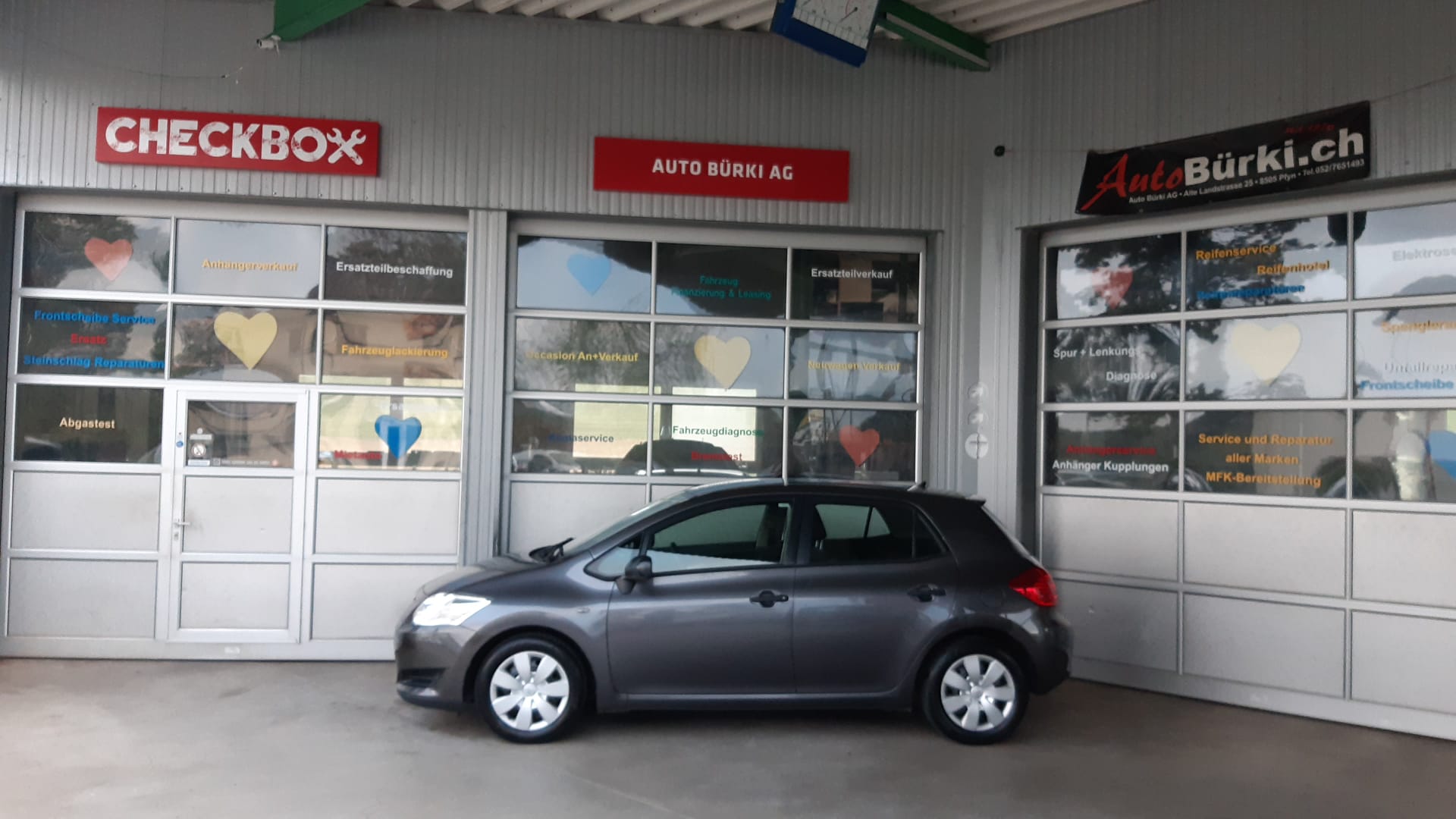 TOYOTA Auris 1.4 D-4D Linea Luna-image-1
