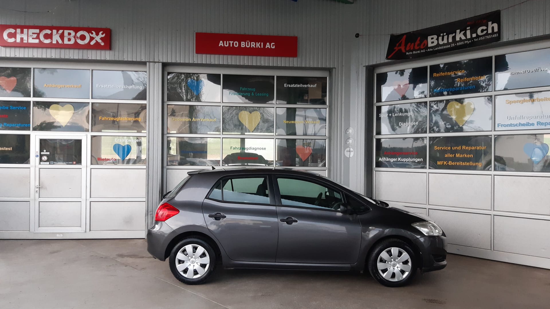 TOYOTA Auris 1.4 D-4D Linea Luna-image-6