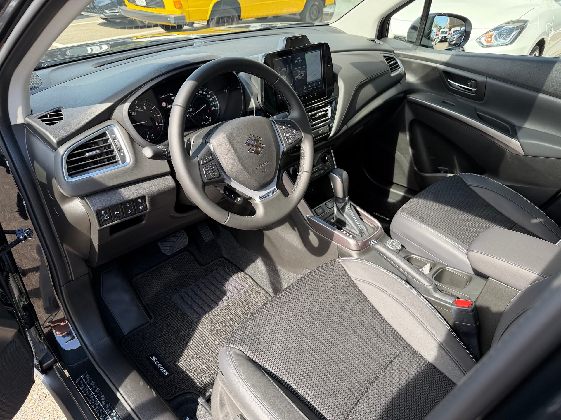 SUZUKI S-Cross 1.4 16V Piz Sulai Top MHD 4WD Automatic-image-6