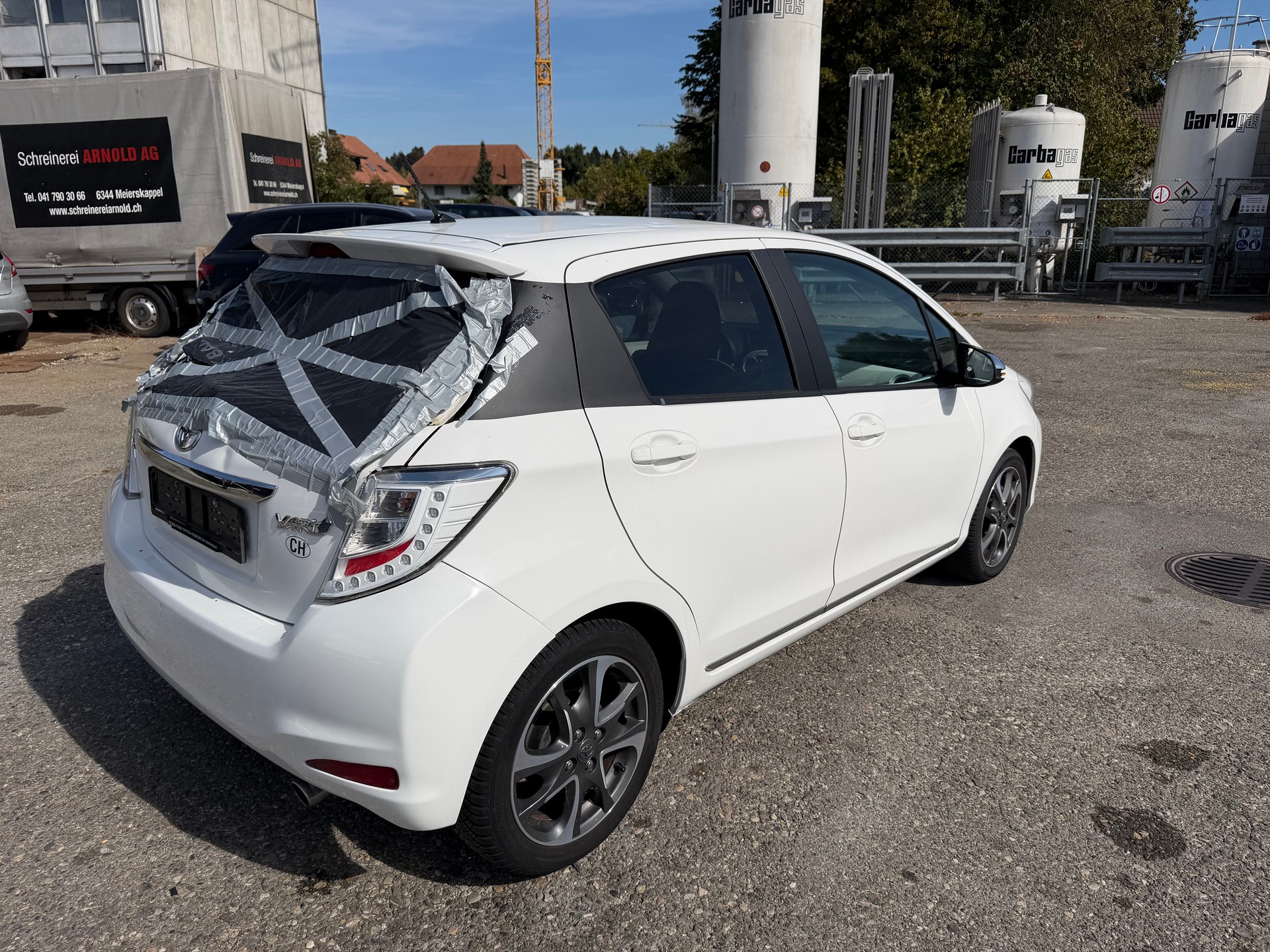 TOYOTA Yaris 1.33 Luna-image-5