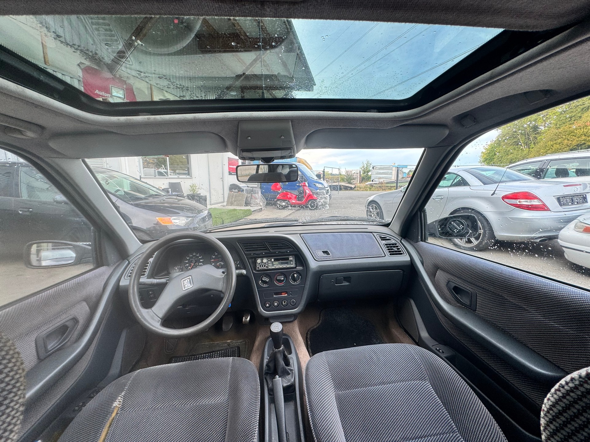 PEUGEOT 306 1.8 XT-image-11
