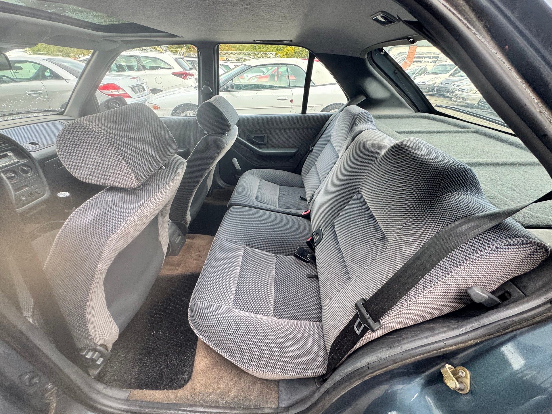 PEUGEOT 306 1.8 XT-image-12