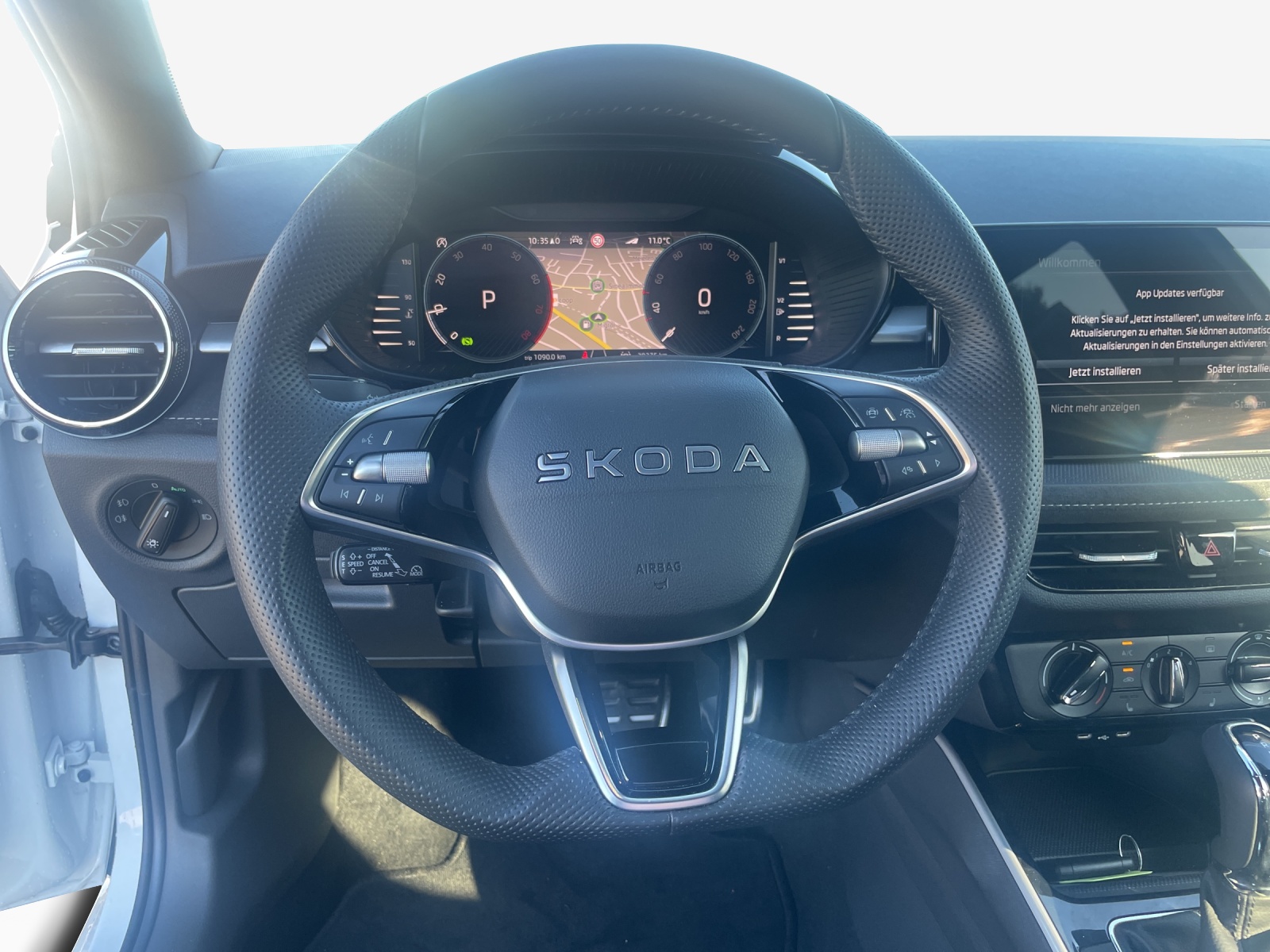 SKODA Fabia 1.0 TSI Dynamic DSG-image-9