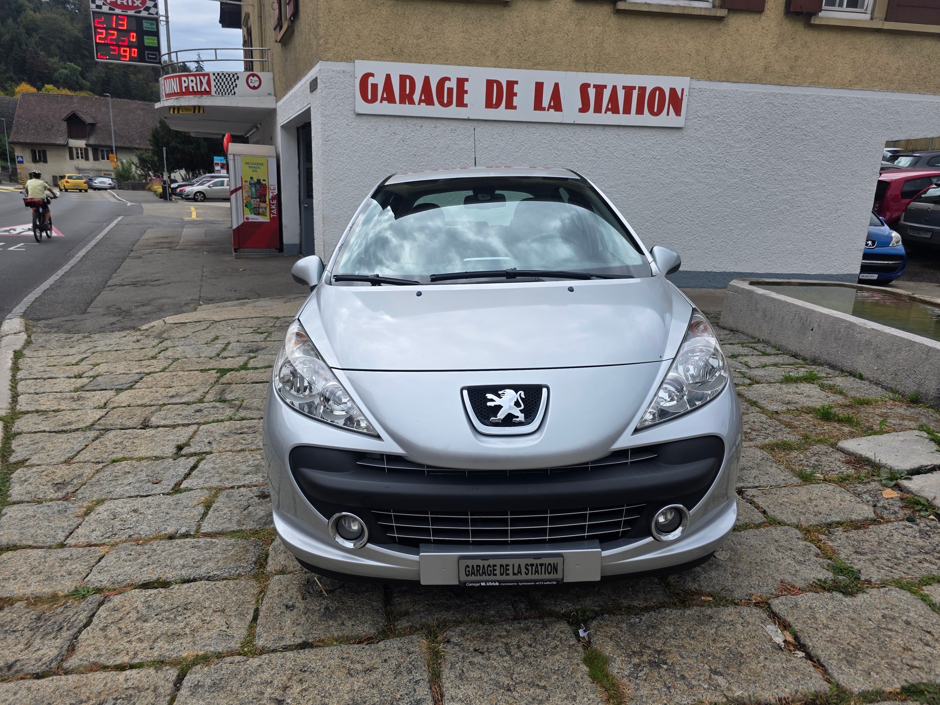 PEUGEOT 207 1.6 16V XS Premium-image-1