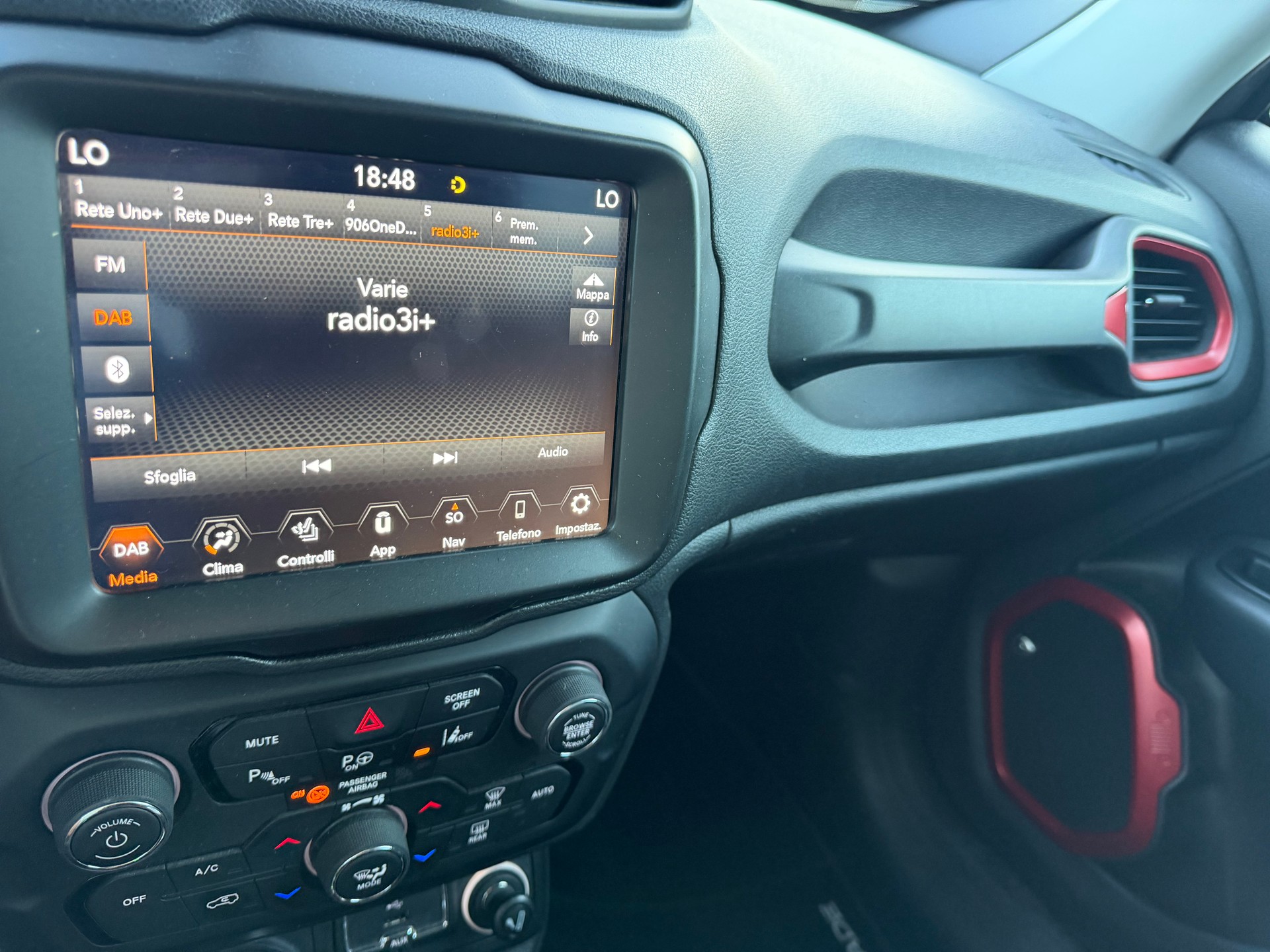 JEEP Renegade 2.0 MJ Trailhawk AWD + Low Range 9ATX-image-12