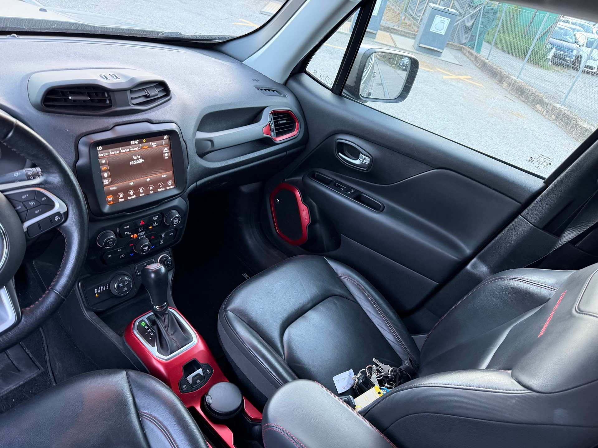 JEEP Renegade 2.0 MJ Trailhawk AWD + Low Range 9ATX-image-10