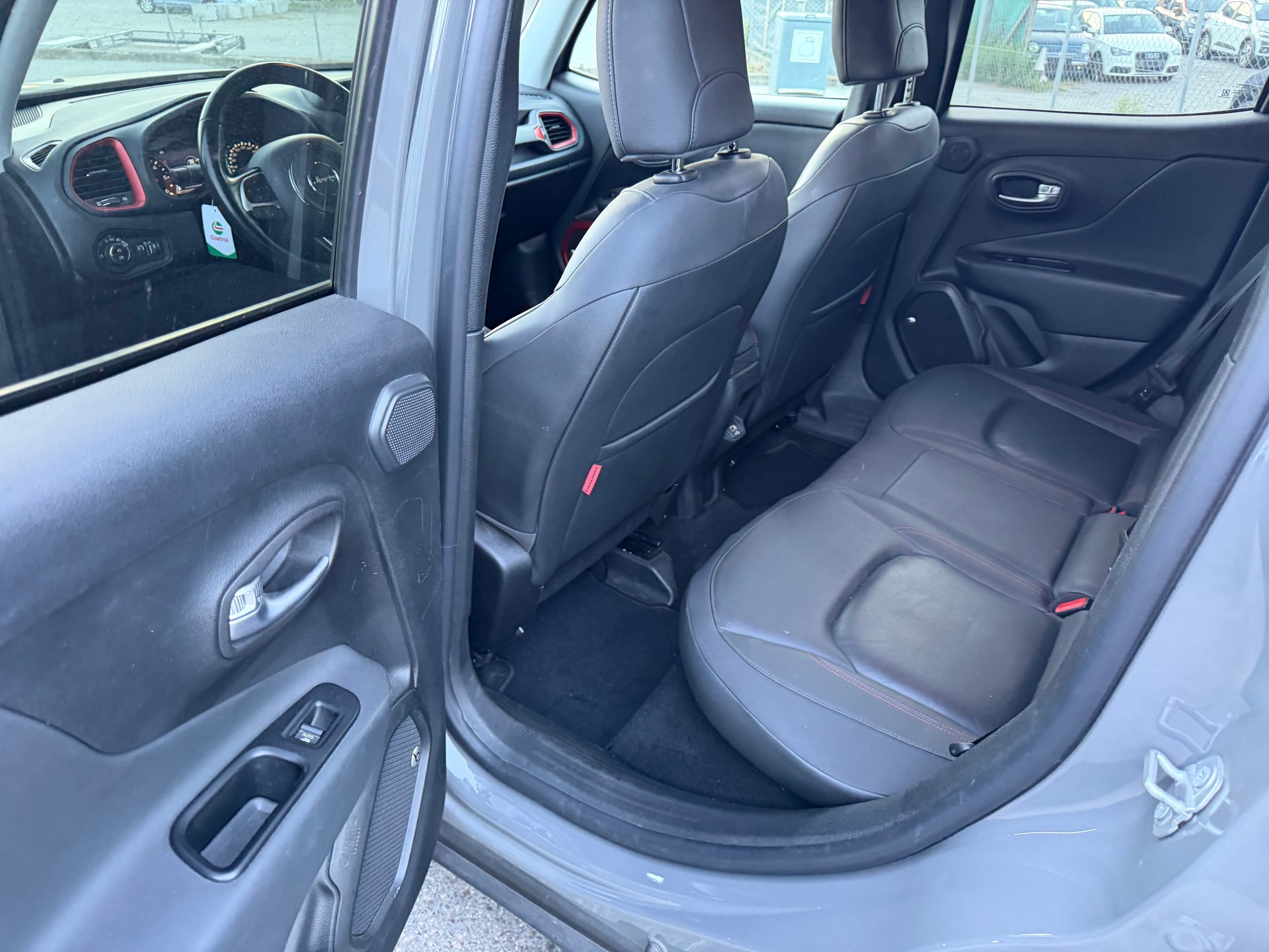 JEEP Renegade 2.0 MJ Trailhawk AWD + Low Range 9ATX-image-8