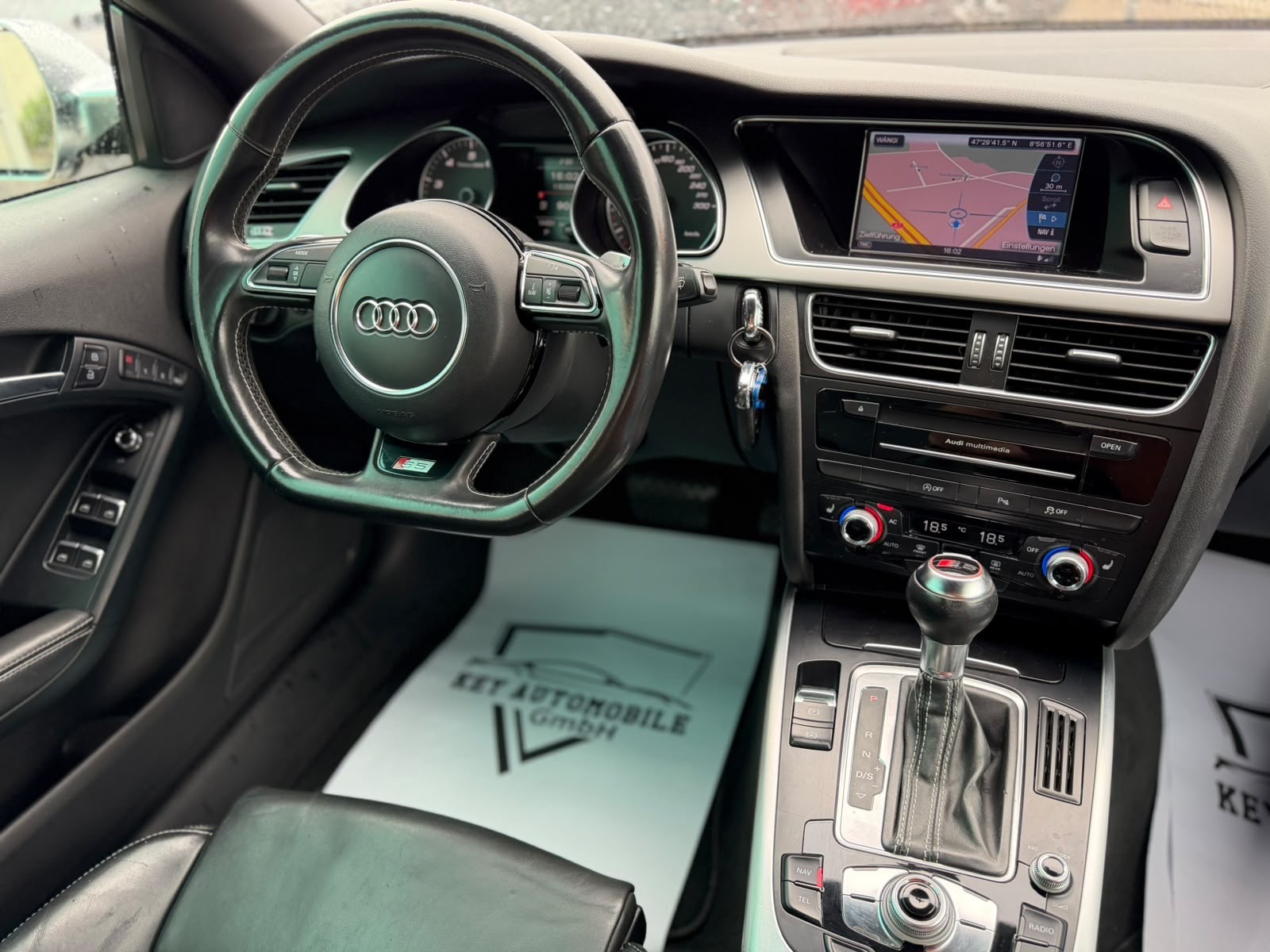 AUDI S5 Cabrio 3.0 TFSI quattro S-tronic-image-6