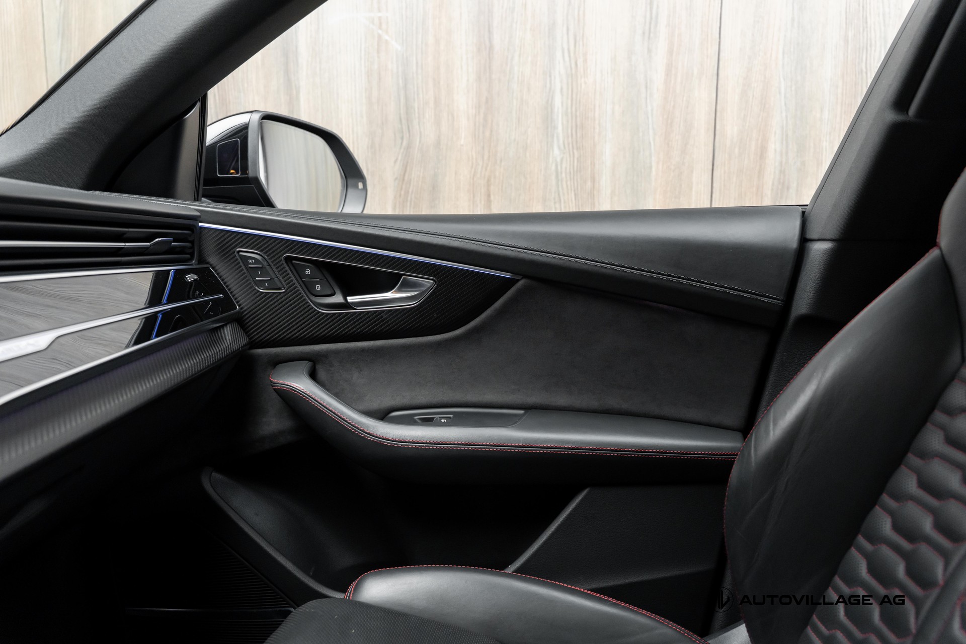AUDI RSQ8 quattro tiptronic-image-15