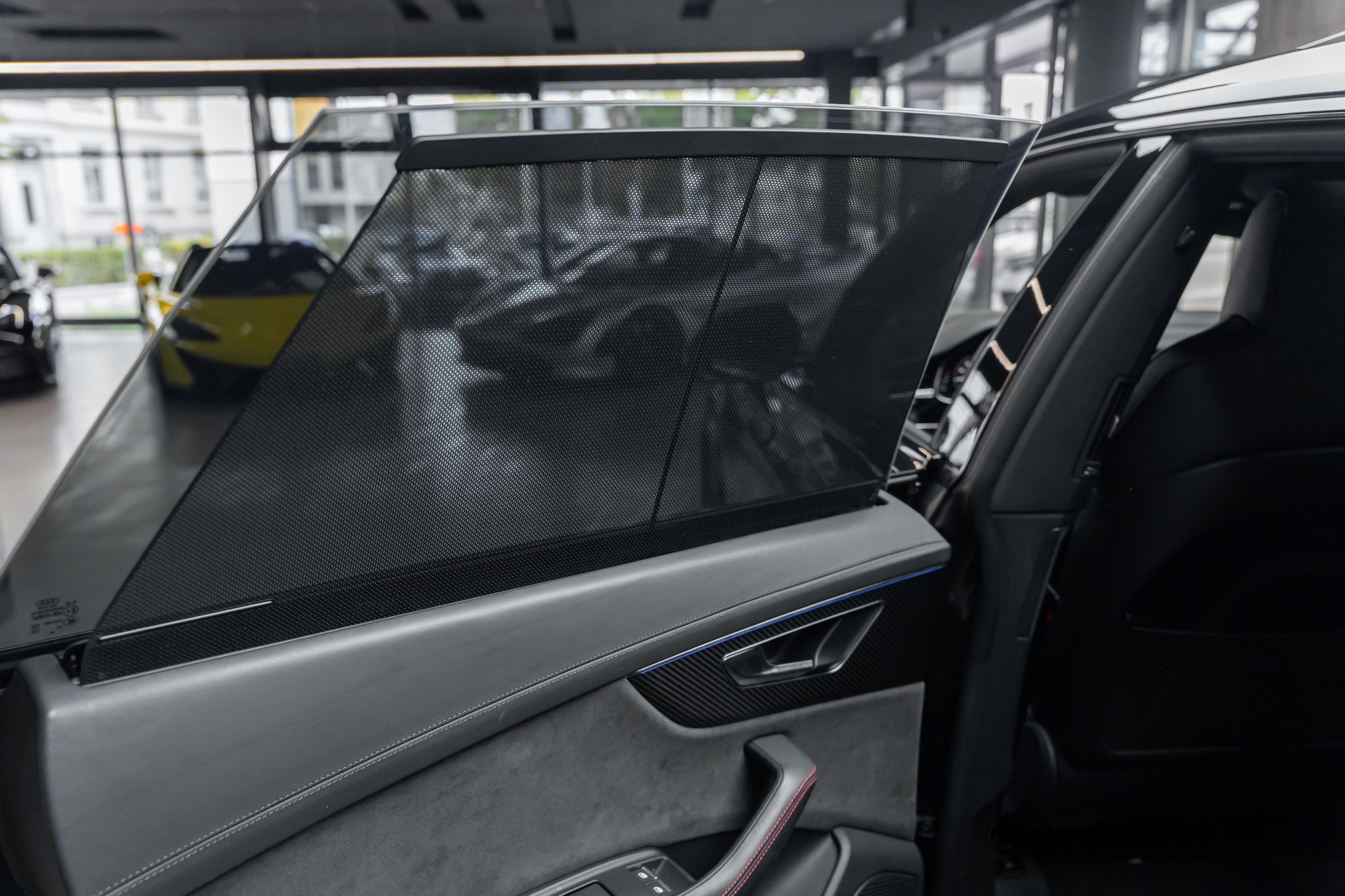AUDI RSQ8 quattro tiptronic-image-8