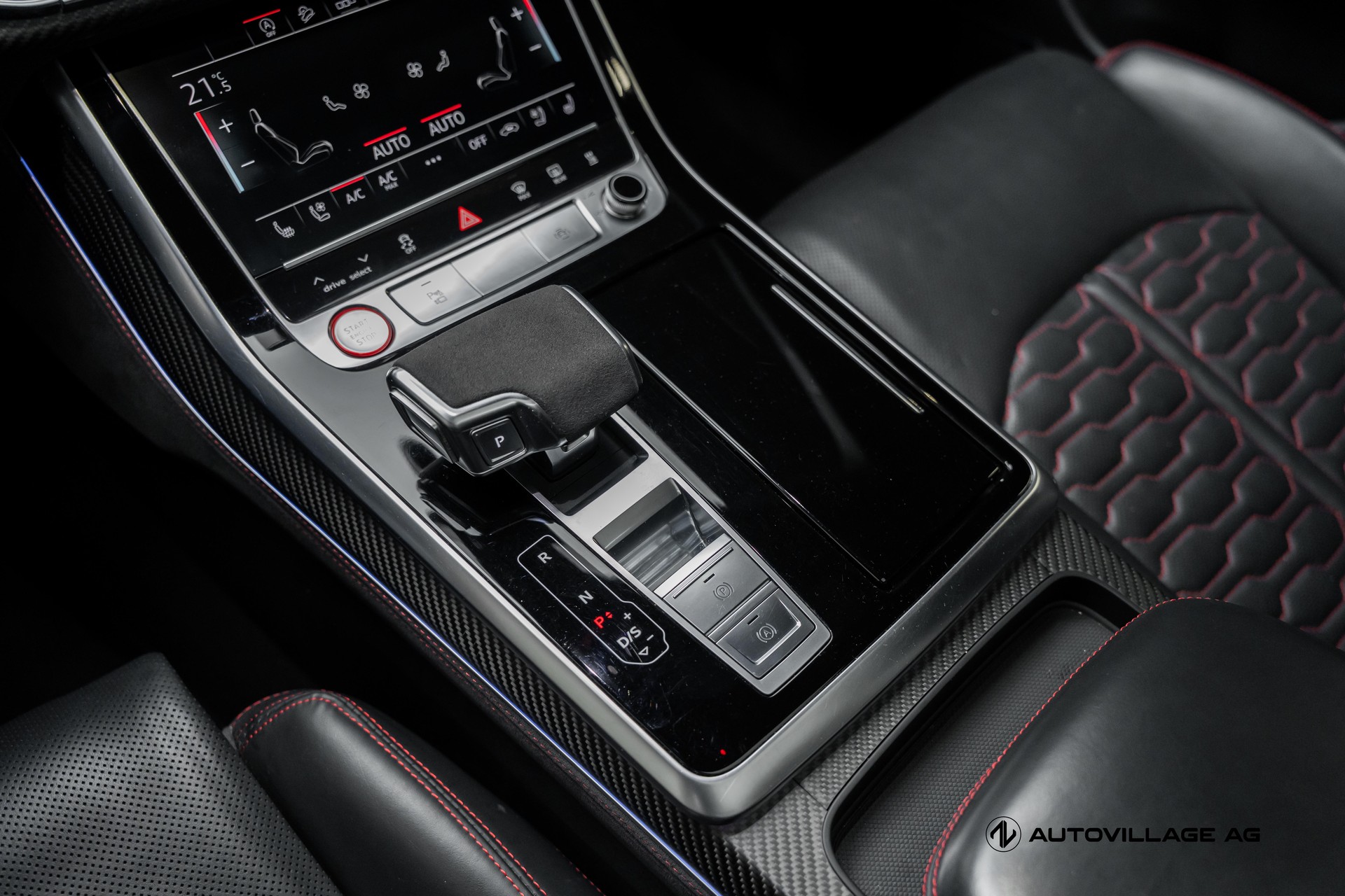 AUDI RSQ8 quattro tiptronic-image-13