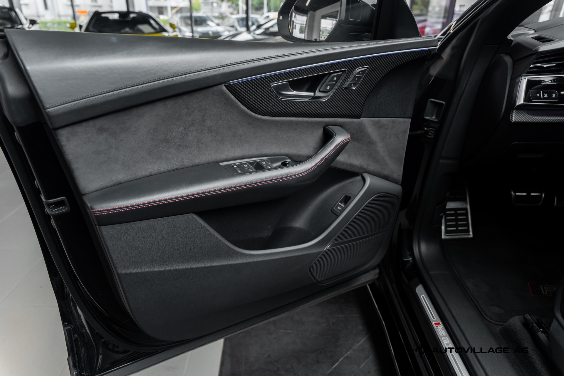 AUDI RSQ8 quattro tiptronic-image-20