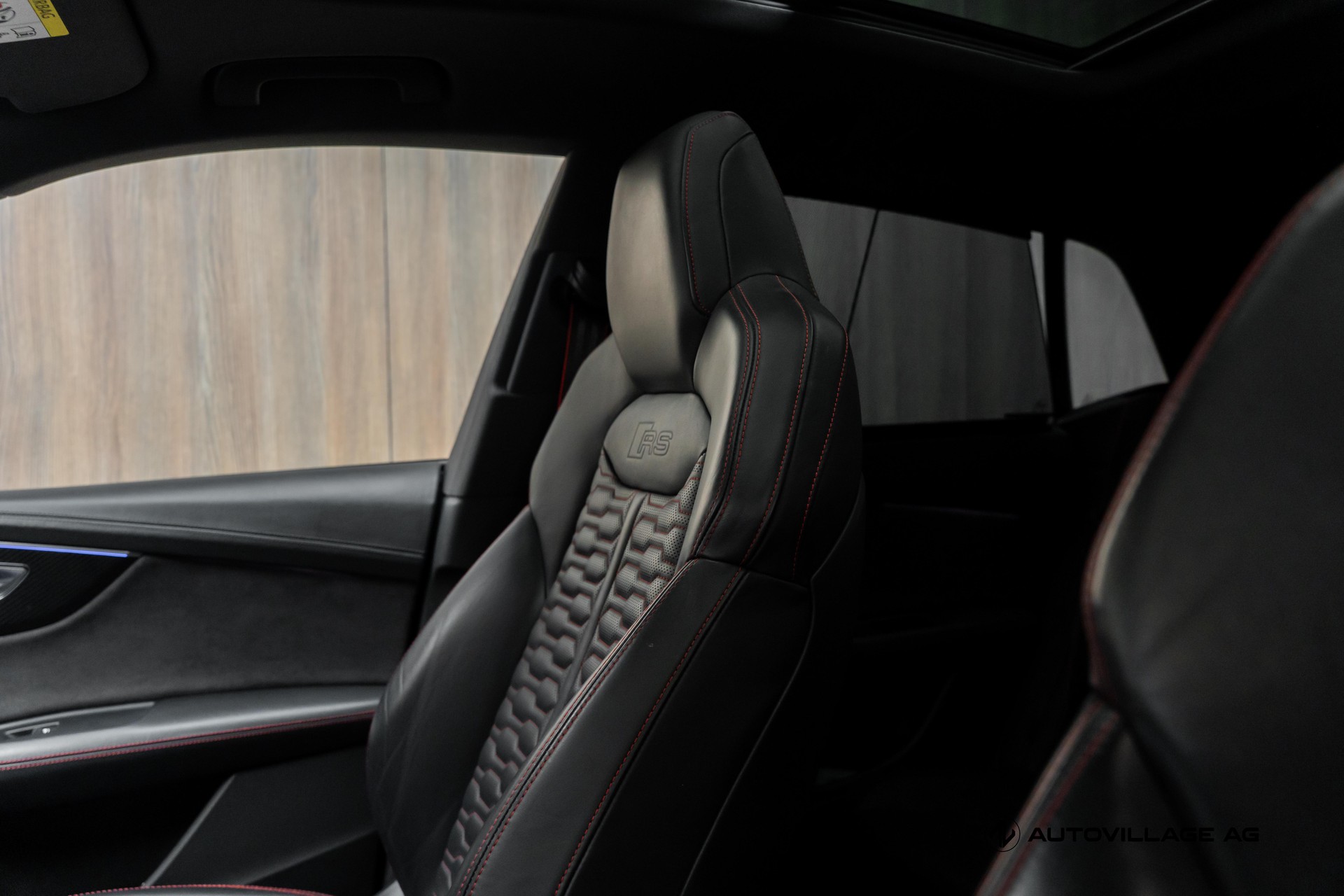 AUDI RSQ8 quattro tiptronic-image-6