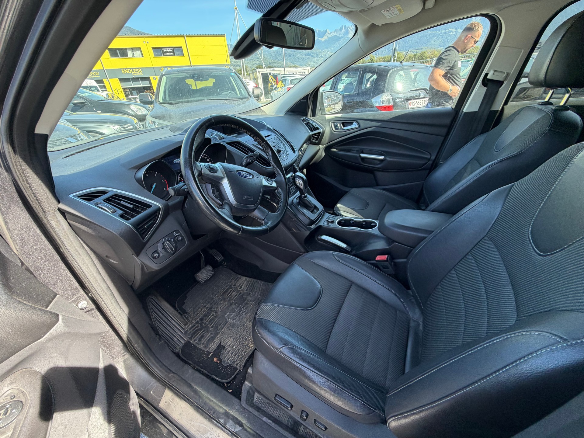 FORD Kuga 2.0 TDCi Titanium 4WD PowerShift-image-8
