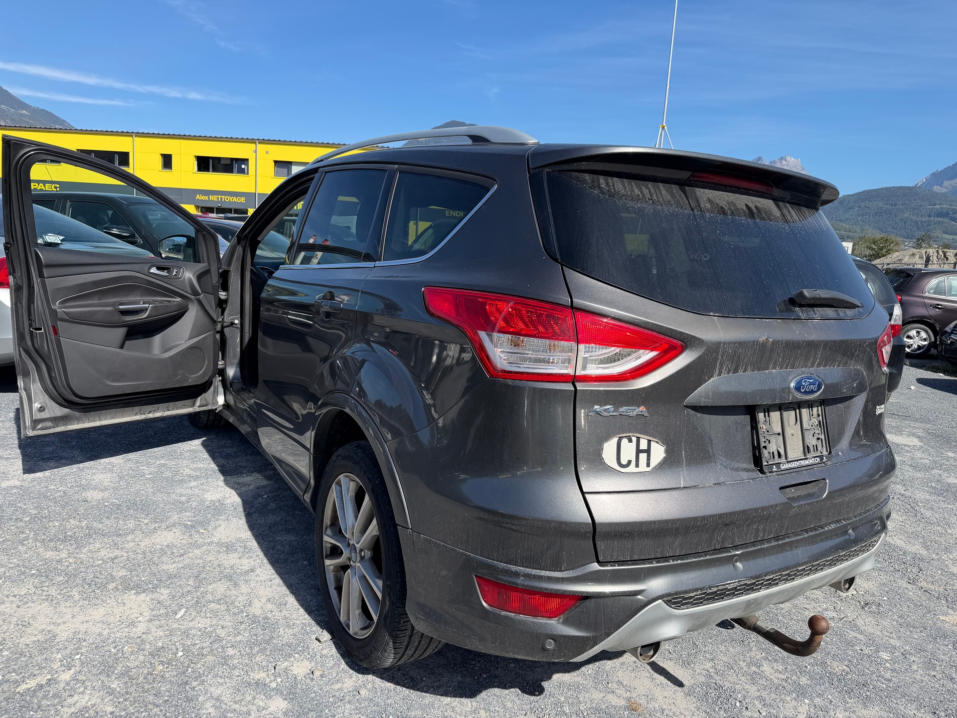 FORD Kuga 2.0 TDCi Titanium 4WD PowerShift-image-4