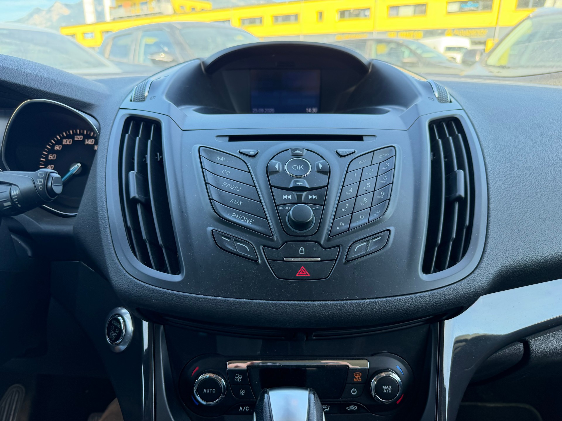 FORD Kuga 2.0 TDCi Titanium 4WD PowerShift-image-9