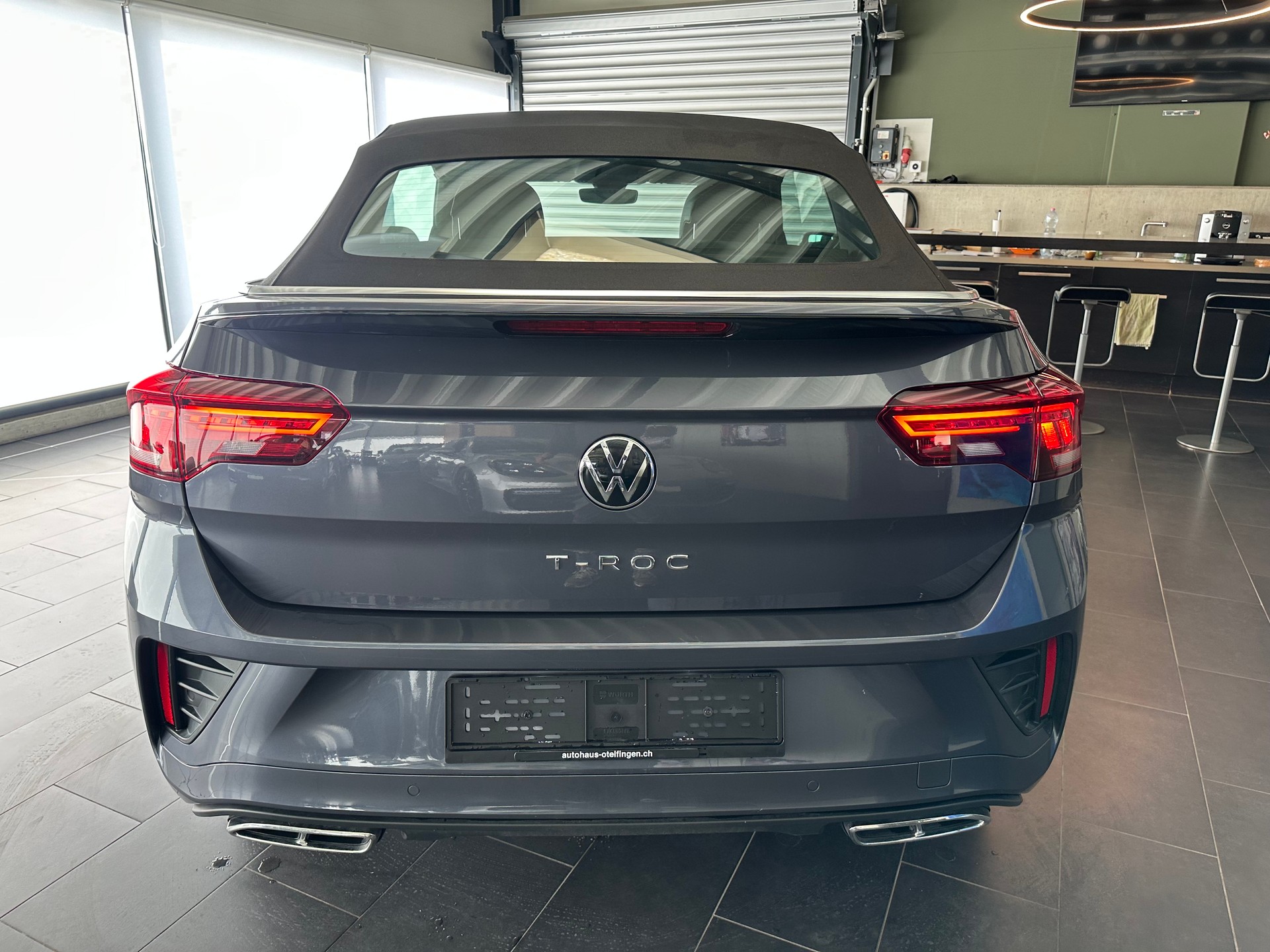 VW T-Roc Cabriolet 1.5 TSI R-Line DSG-image-16