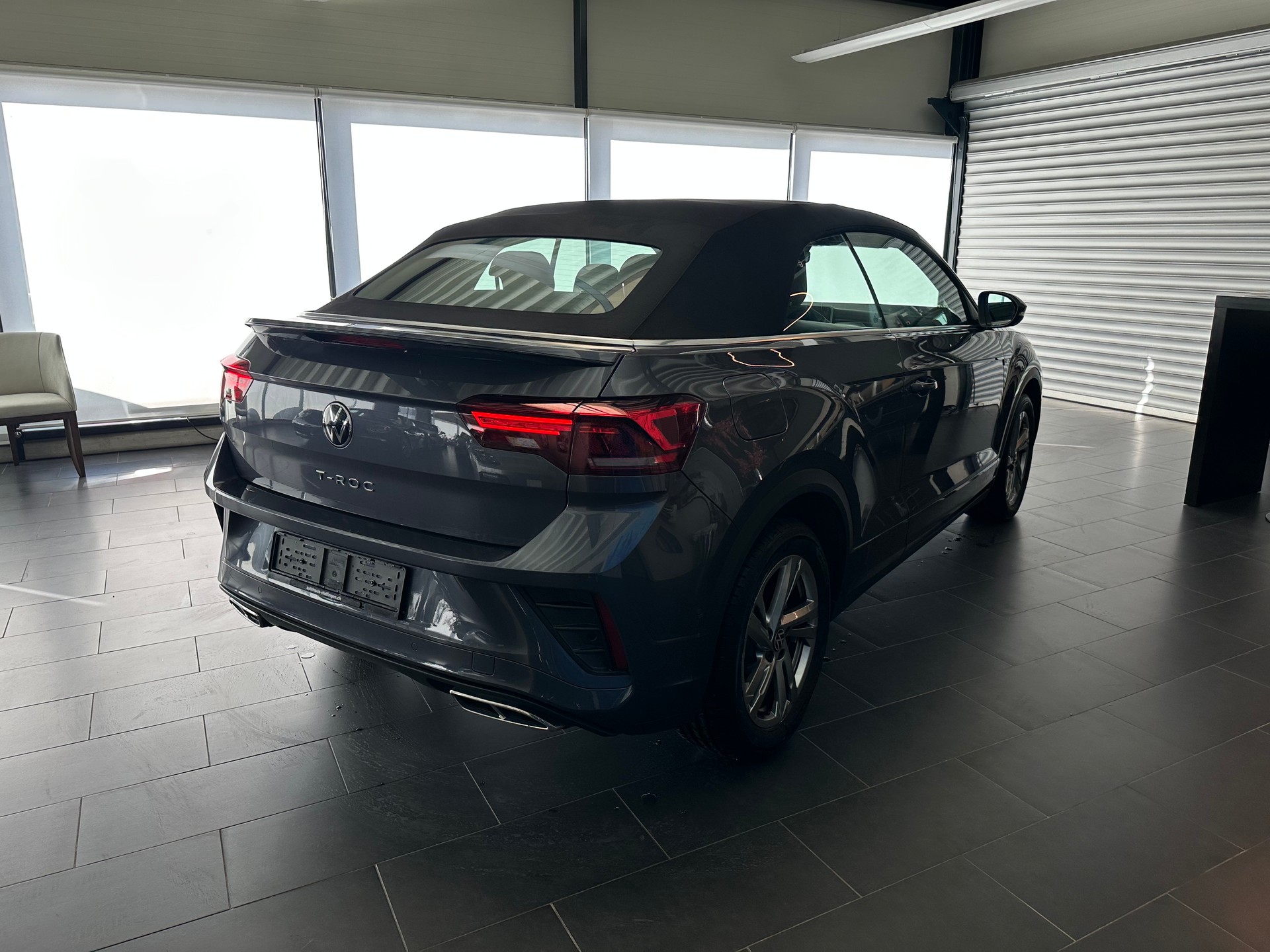 VW T-Roc Cabriolet 1.5 TSI R-Line DSG-image-17