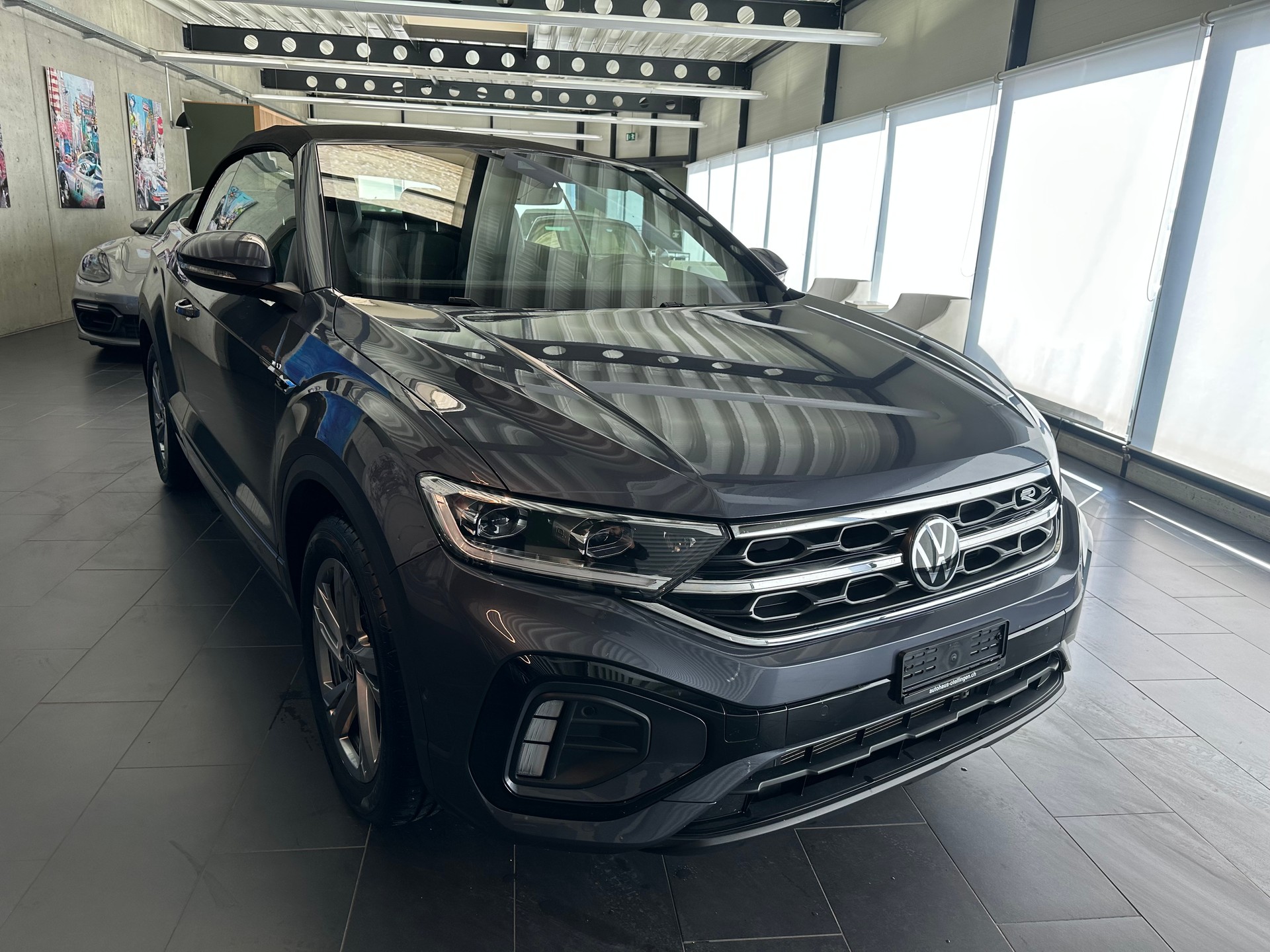 VW T-Roc Cabriolet 1.5 TSI R-Line DSG-image-2