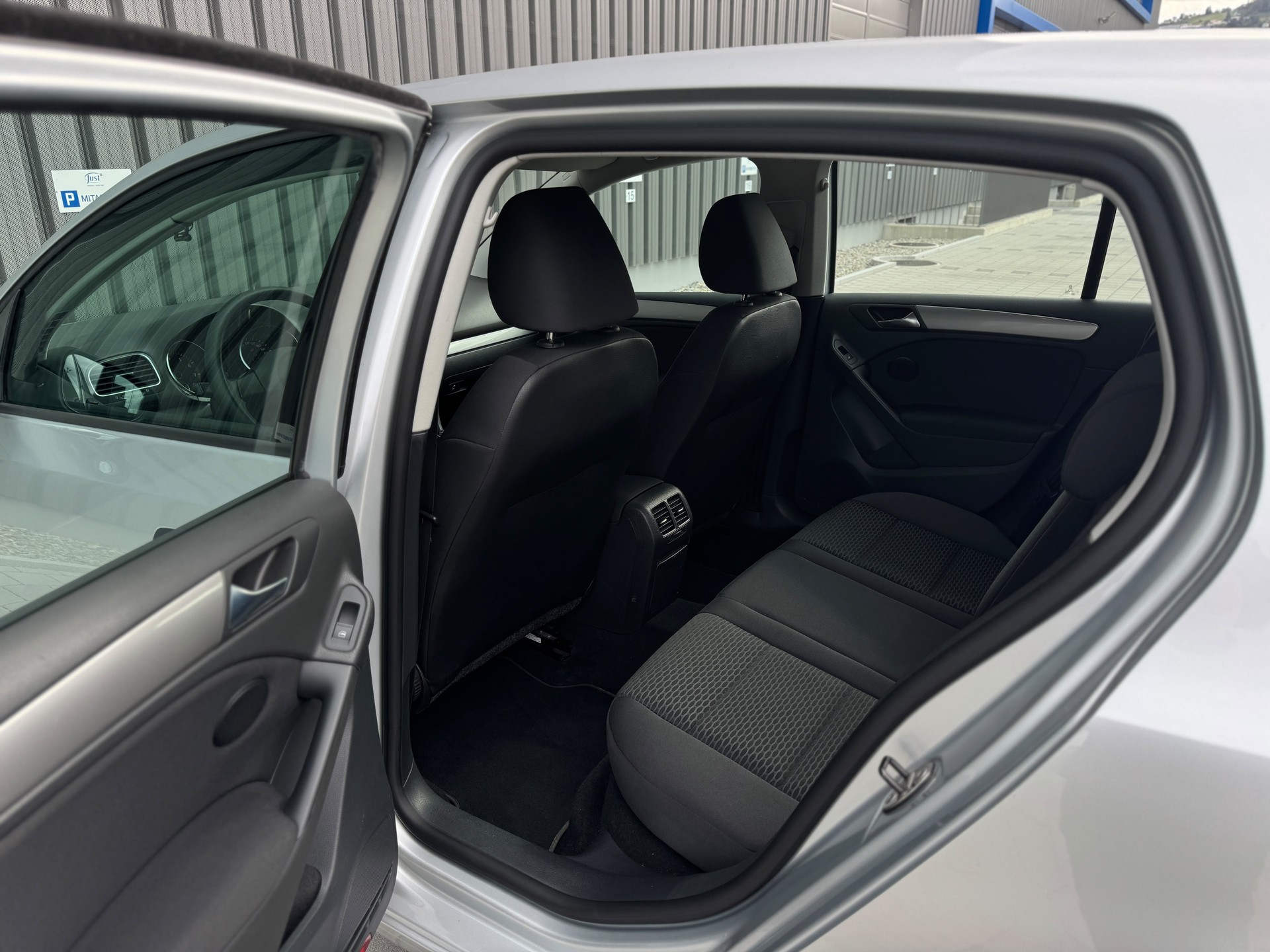 VW Golf 1.2 TSI Trendline-image-14