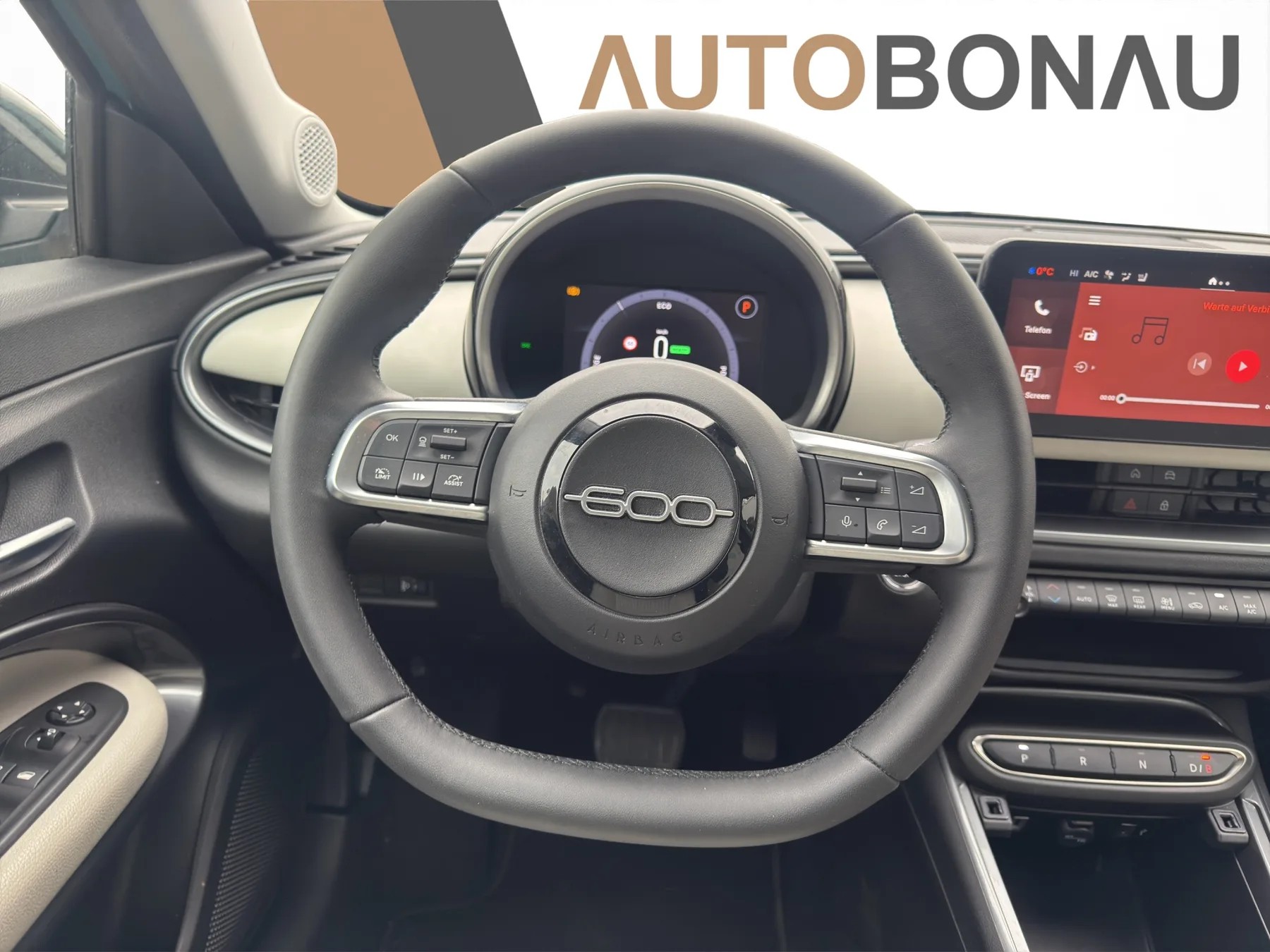 FIAT 600 1.2 Hybrid La Prima-image-8