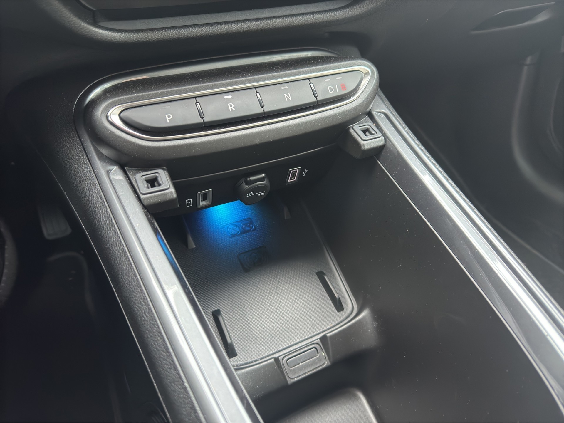 FIAT 600 1.2 Hybrid La Prima-image-27