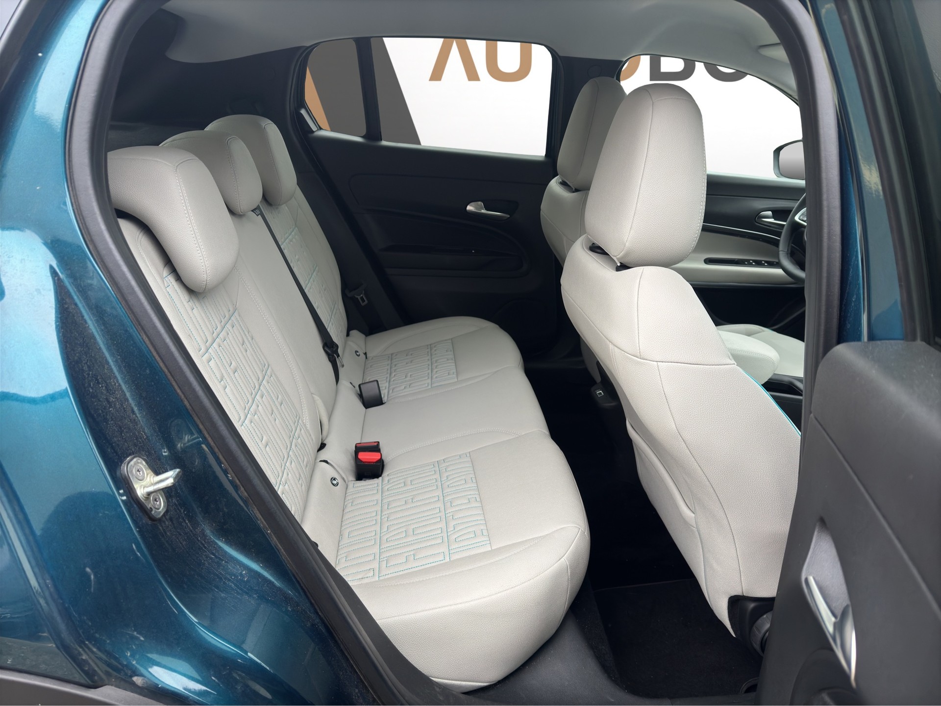 FIAT 600 1.2 Hybrid La Prima-image-15