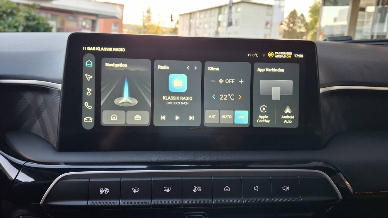 MG 3 1.5 Hybrid Luxury-image-11