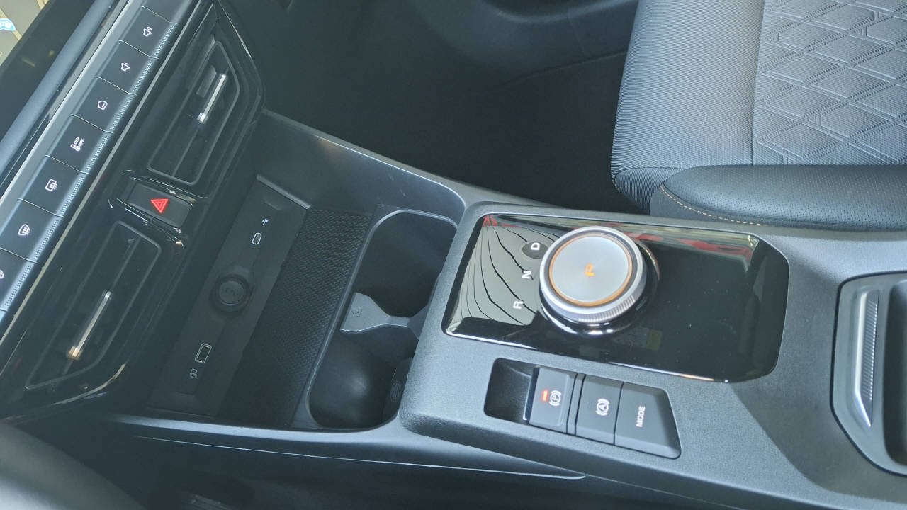 MG 3 1.5 Hybrid Luxury-image-14