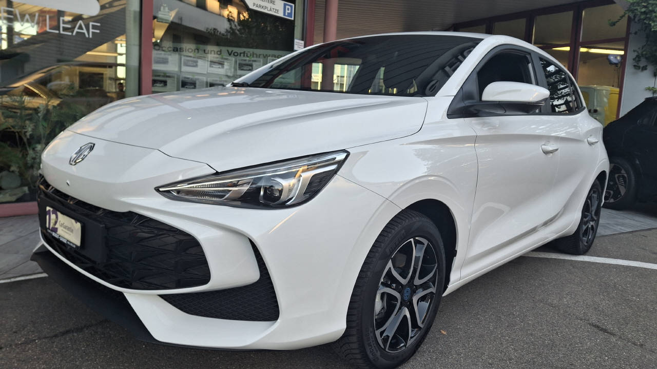 MG 3 1.5 Hybrid Luxury-image-1