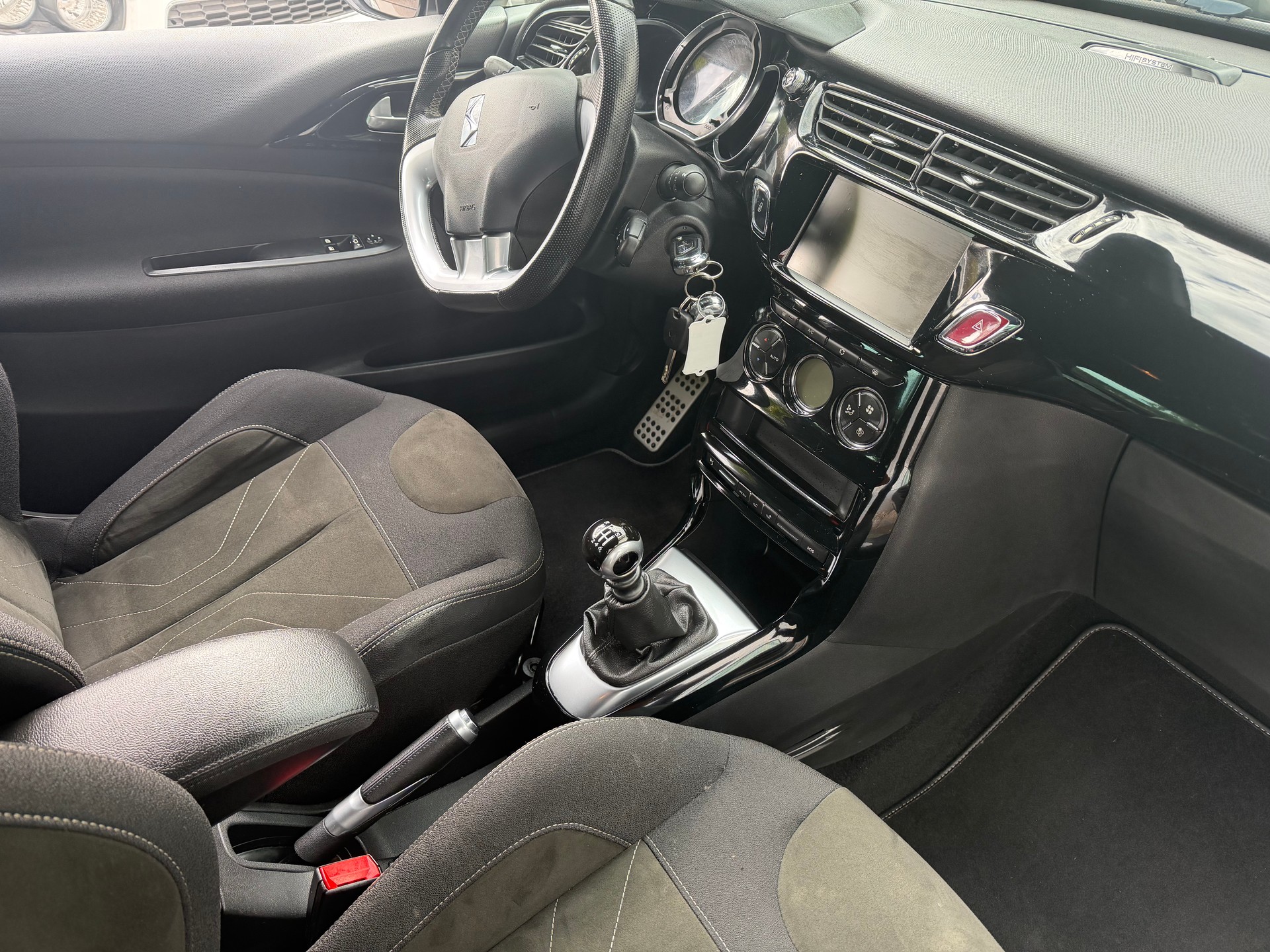 DS AUTOMOBILES DS 3 1.2 PureTech Sport Chic-image-11