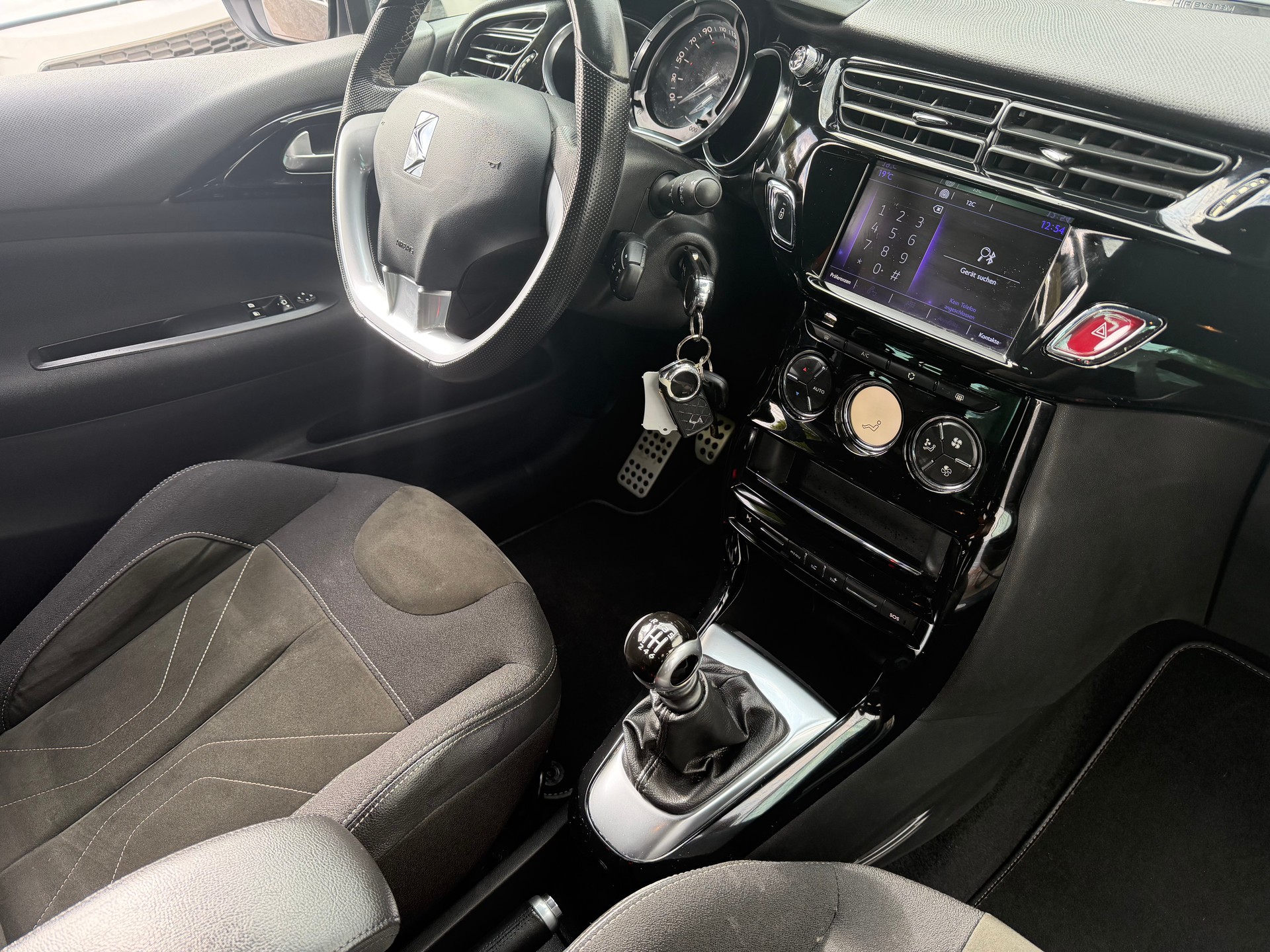 DS AUTOMOBILES DS 3 1.2 PureTech Sport Chic-image-8