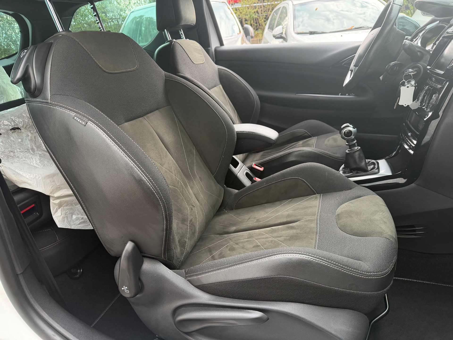 DS AUTOMOBILES DS 3 1.2 PureTech Sport Chic-image-7