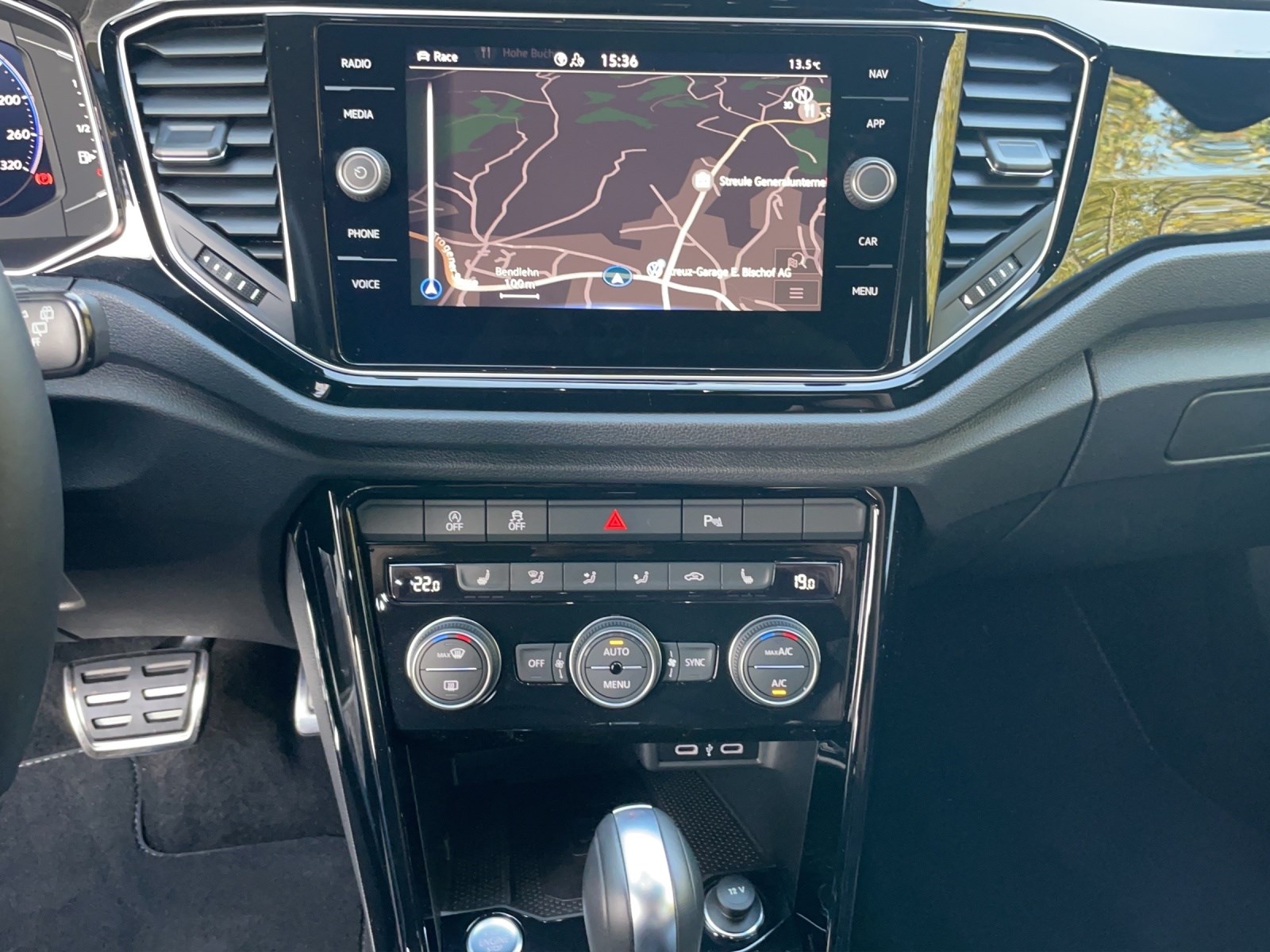 VW T-Roc 2.0 TSI R DSG 4Motion-image-11