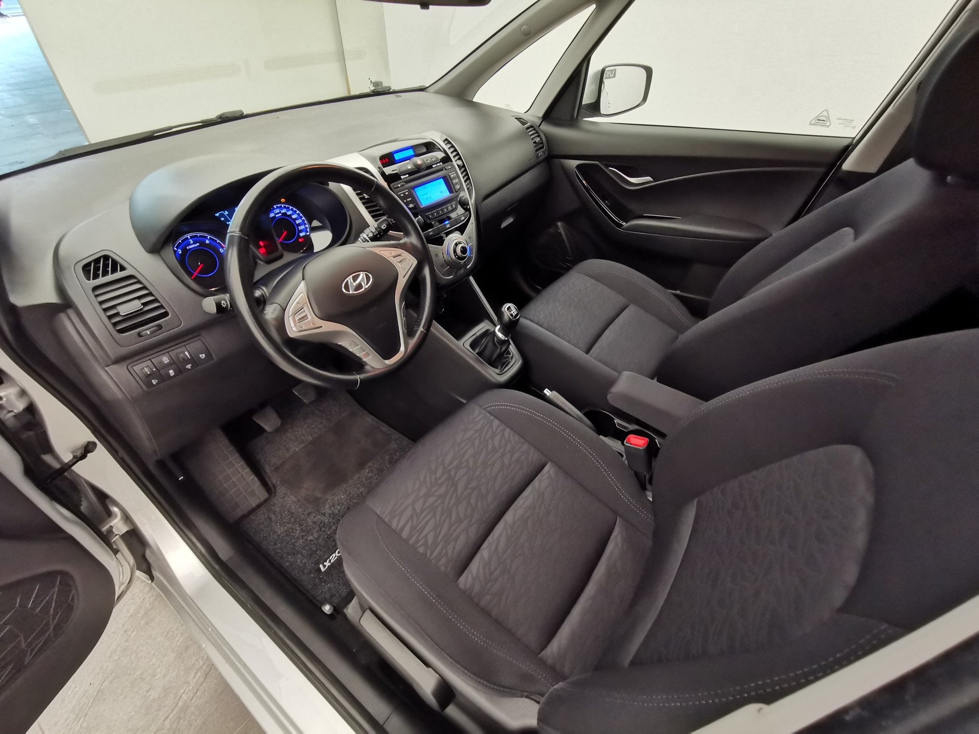 HYUNDAI IX20 1.4 CRDI style-image-7