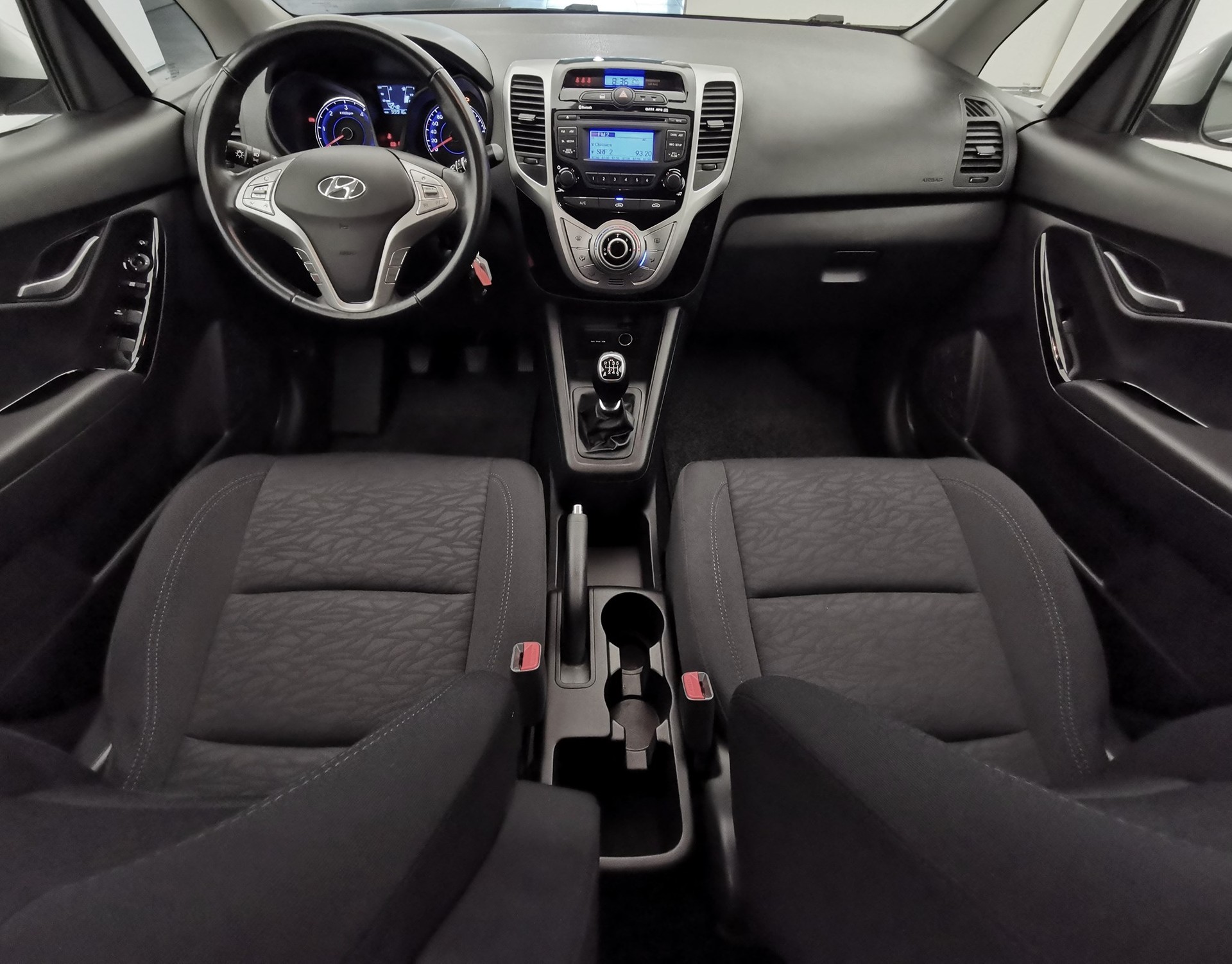 HYUNDAI IX20 1.4 CRDI style-image-9