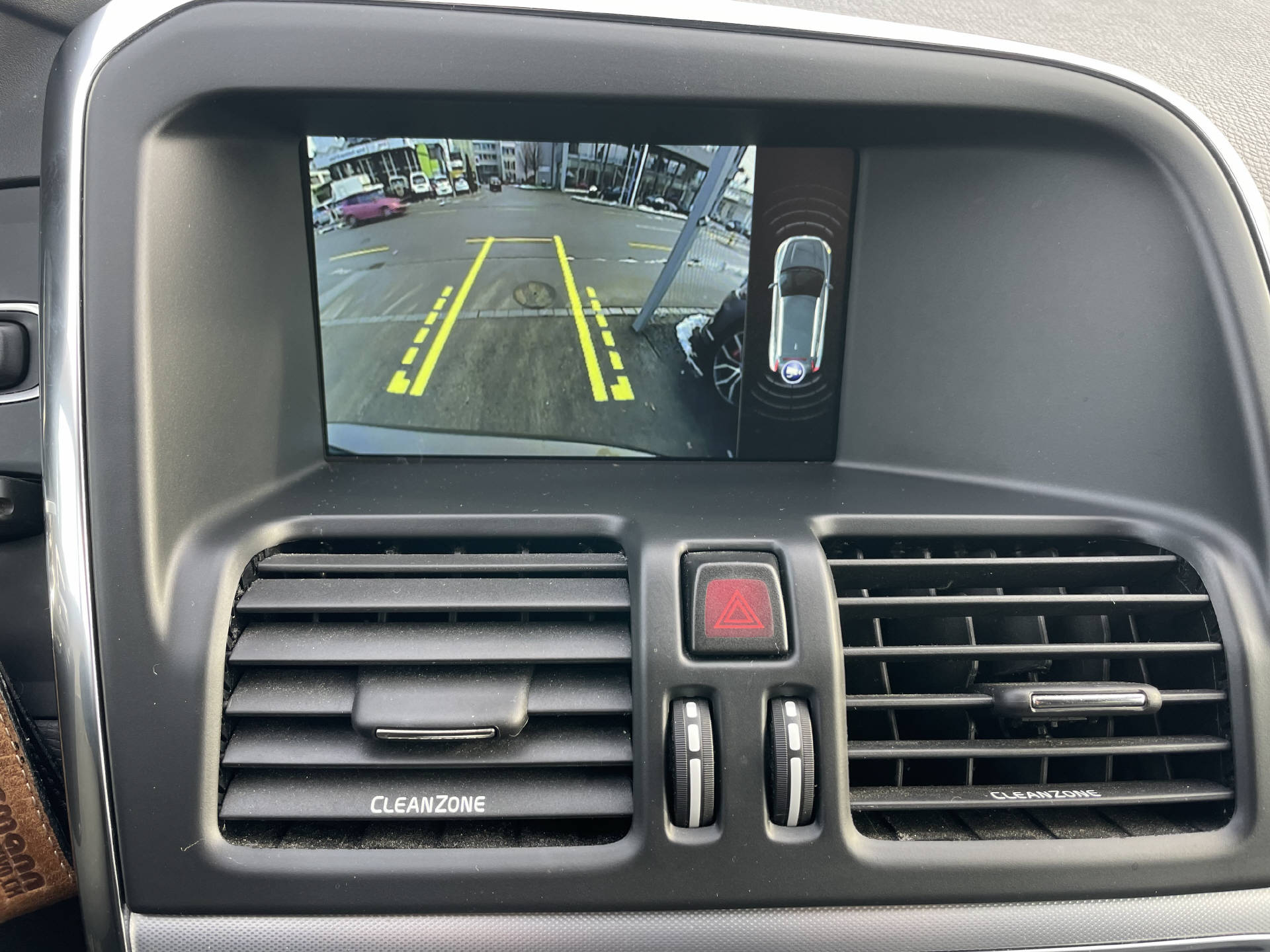 VOLVO XC60 2.0 T6 Summum AWD S/S-image-8