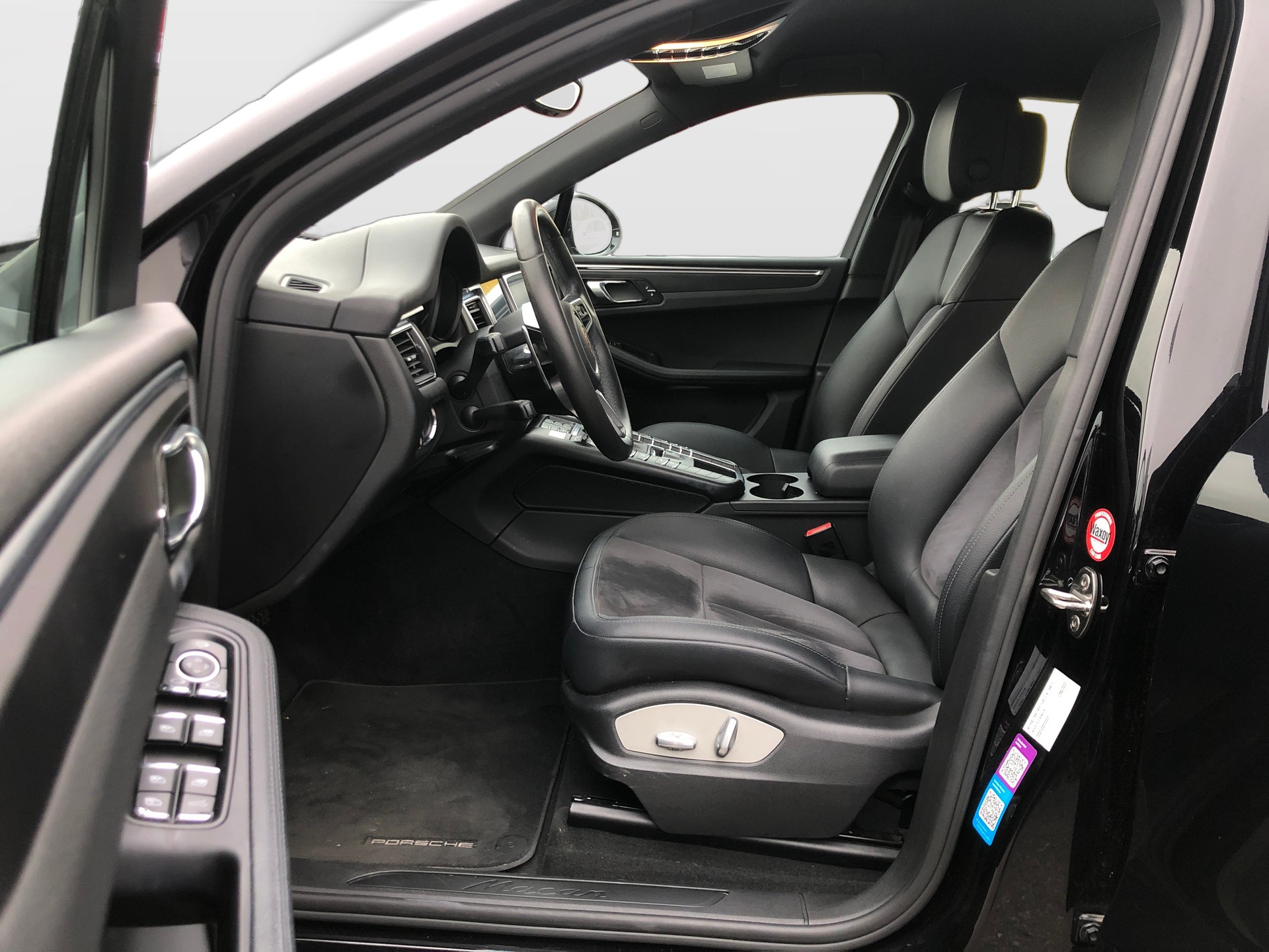 PORSCHE Macan PDK-image-10