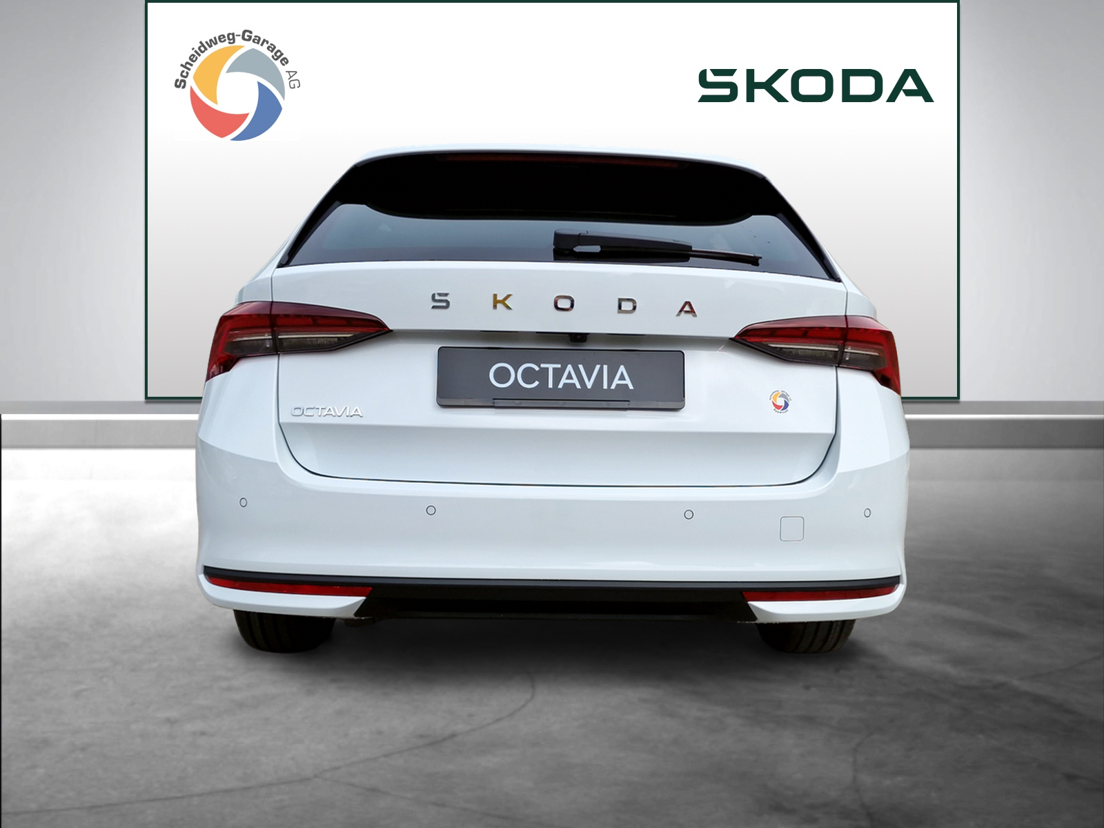 SKODA Octavia Combi 2.0 TDI DSG Selection-image-13