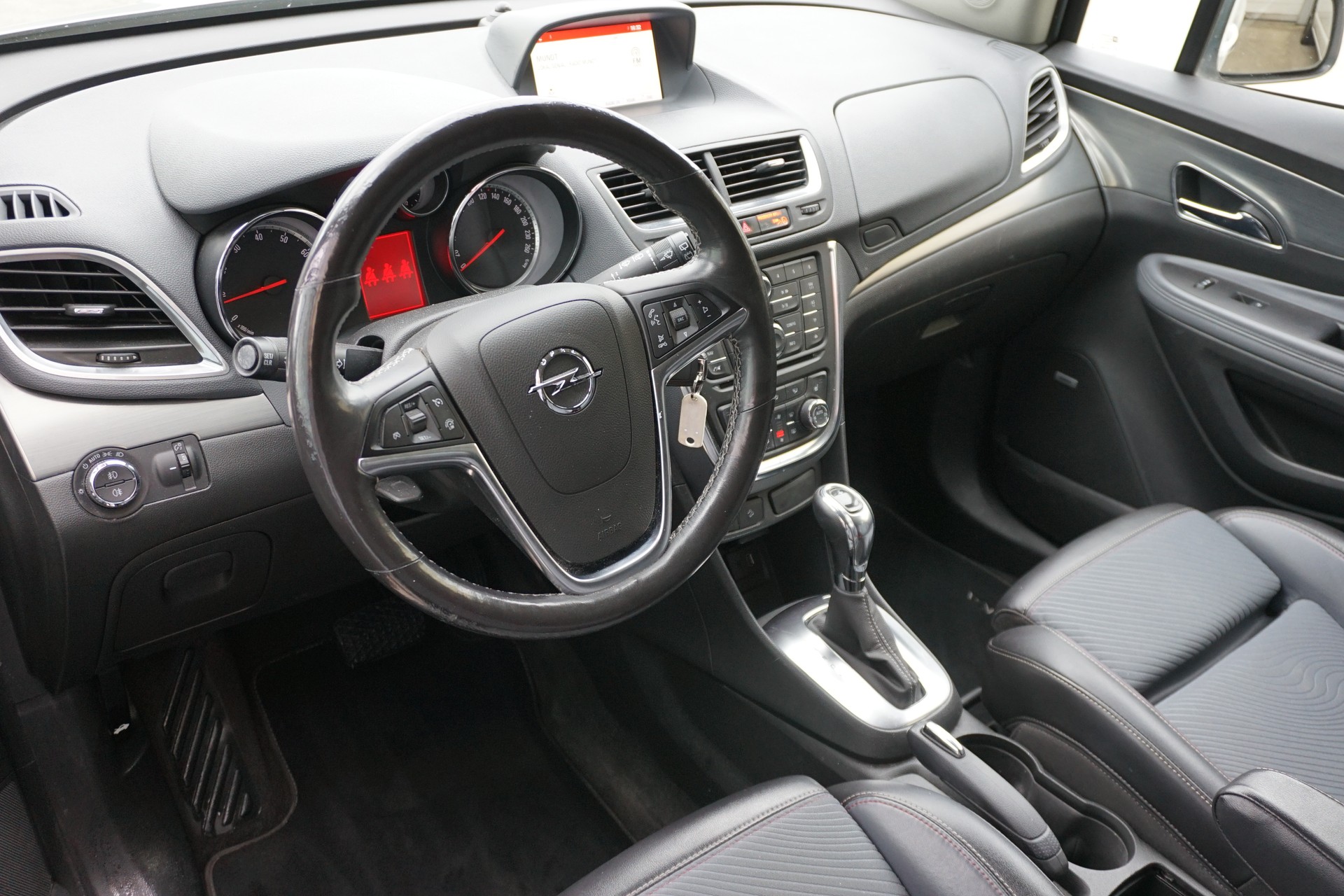 OPEL Mokka 1.4i T Cosmo 2WD-image-11