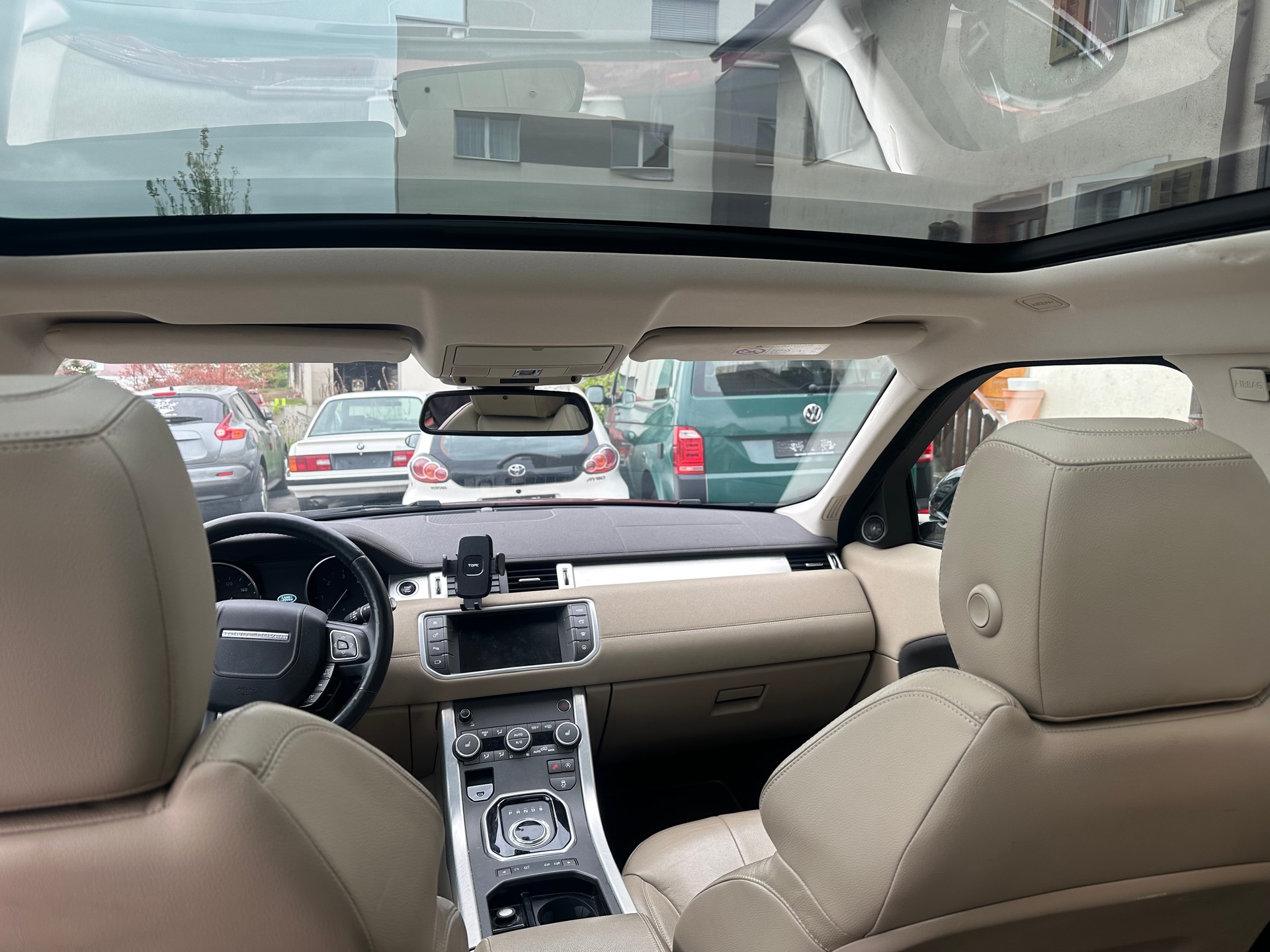 LAND ROVER Range Rover Evoque 2.0 TD4 Pure AT9-image-9