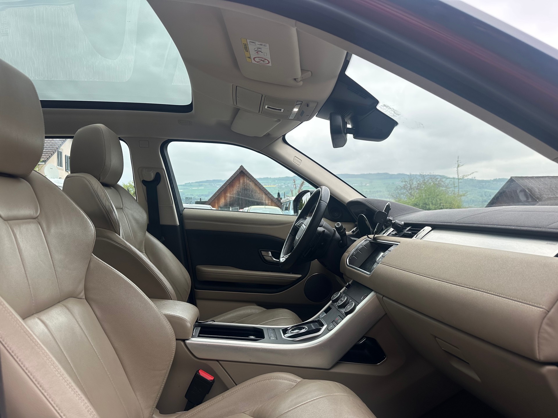LAND ROVER Range Rover Evoque 2.0 TD4 Pure AT9-image-10