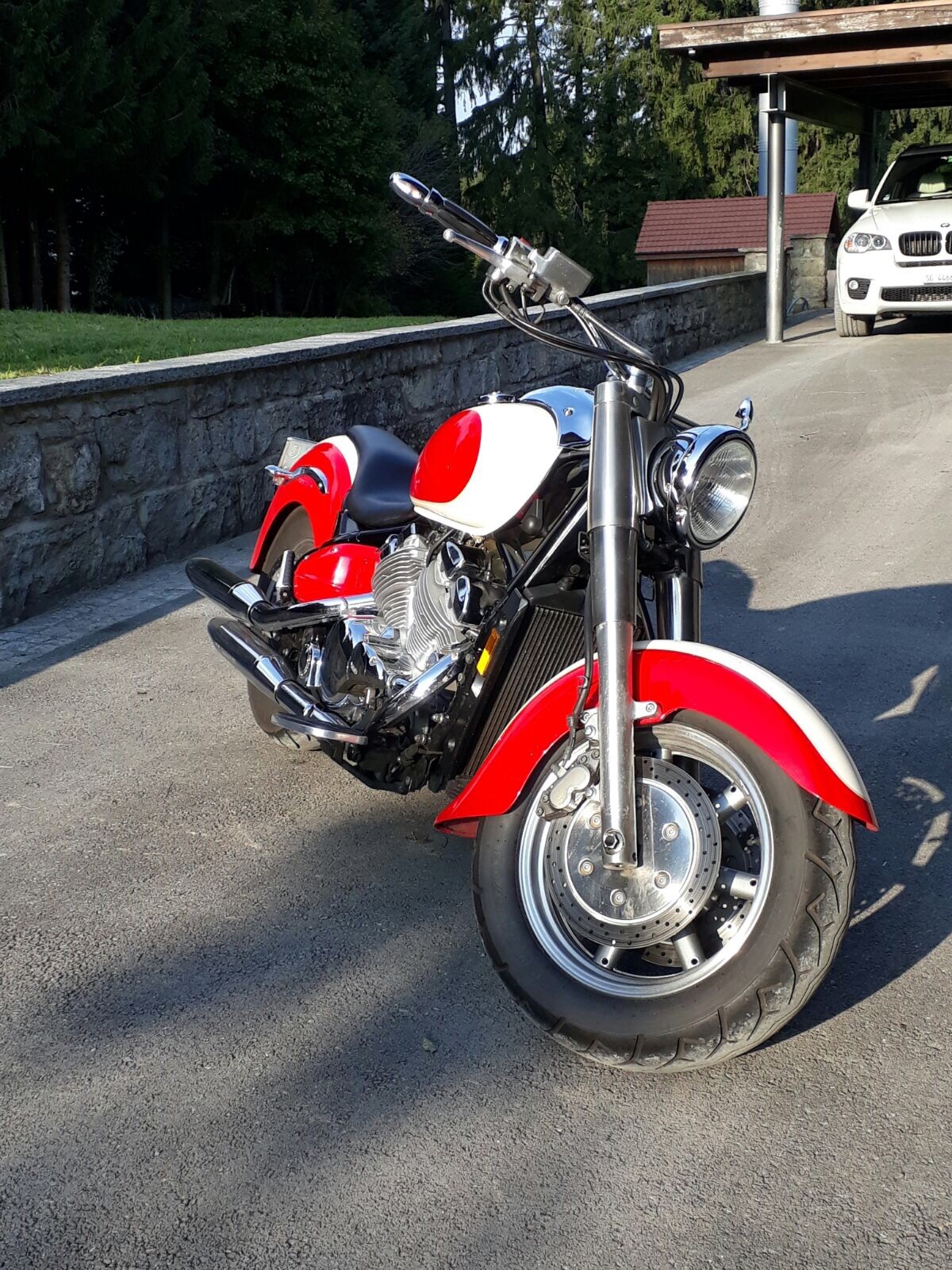 YAMAHA XVZ 1300-image-1