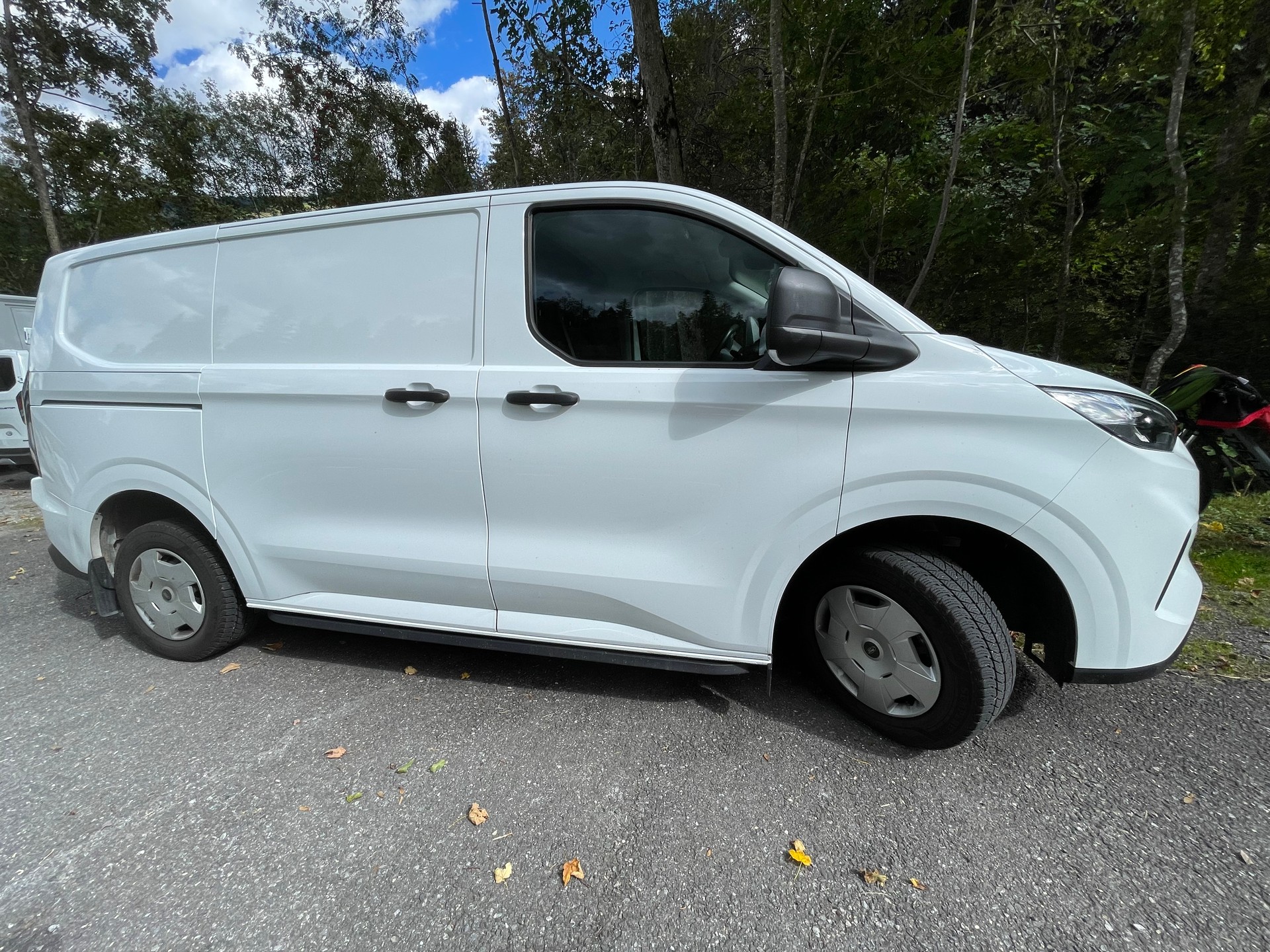 FORD Transit Custom Van 320 L1H1 Trend Automat 4x4-image-2