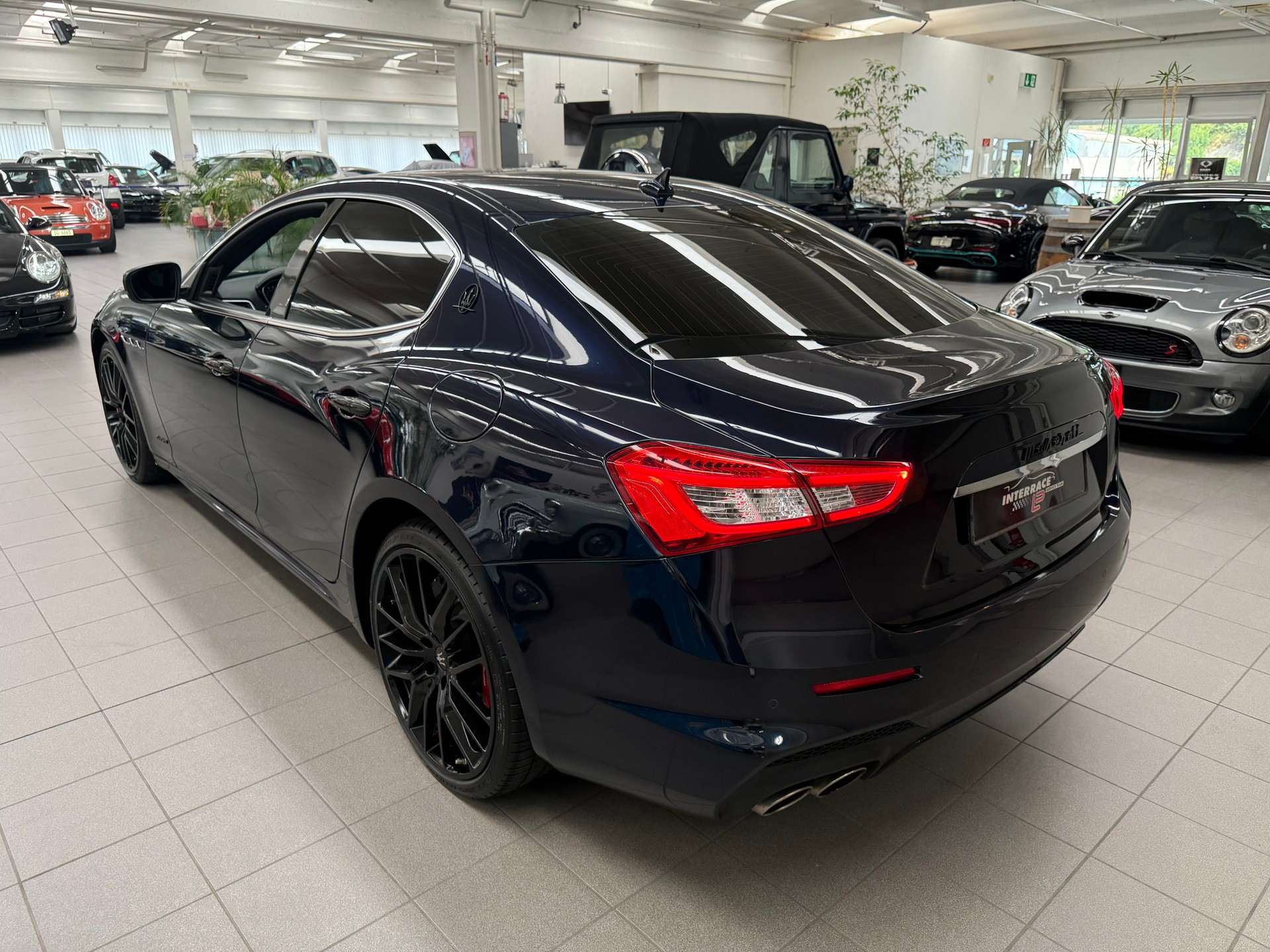 MASERATI Ghibli S Q4 3.0 Automatica-image-4