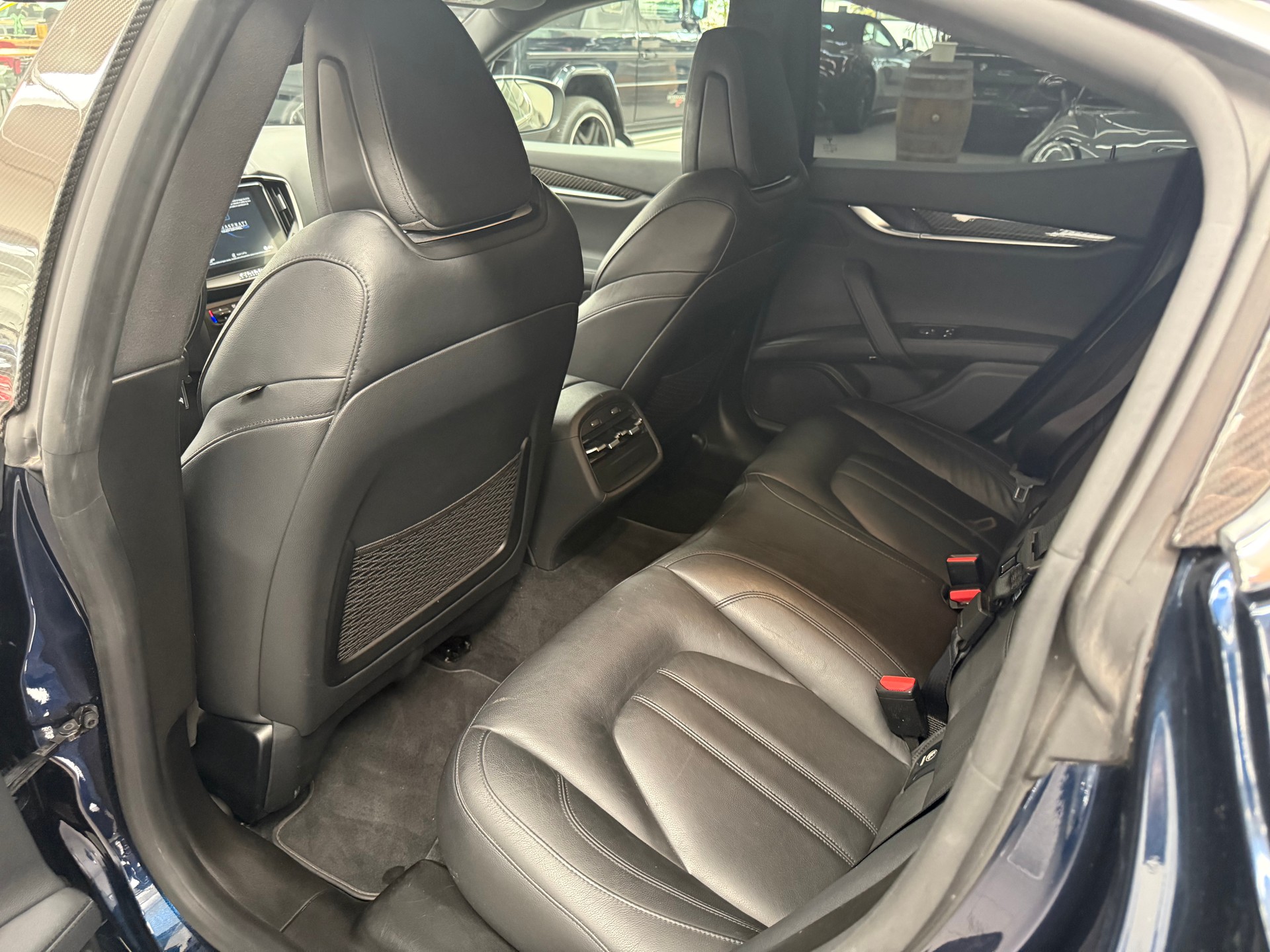 MASERATI Ghibli S Q4 3.0 Automatica-image-10