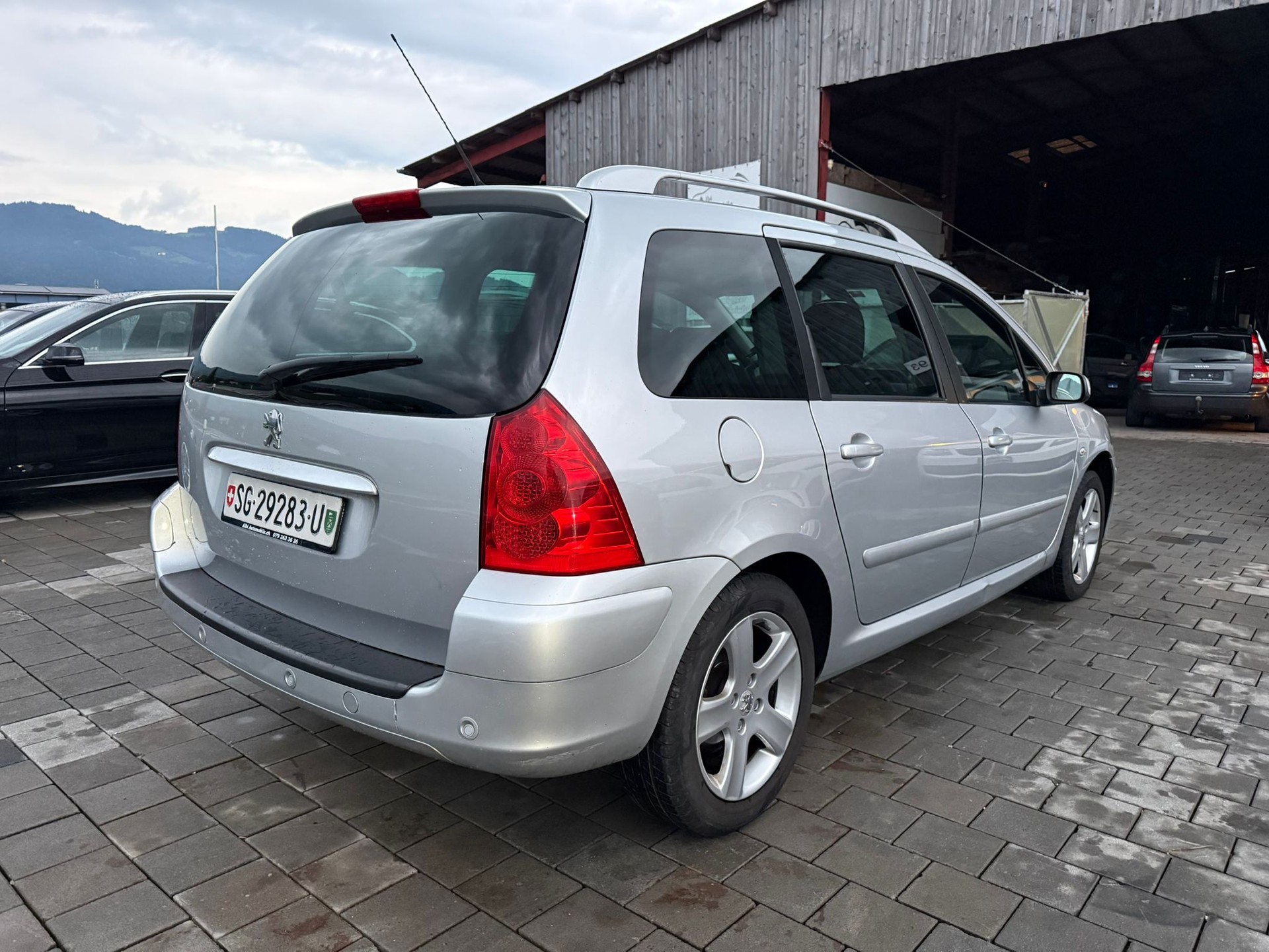 PEUGEOT 307 SW 2.0 16V Premium-image-6