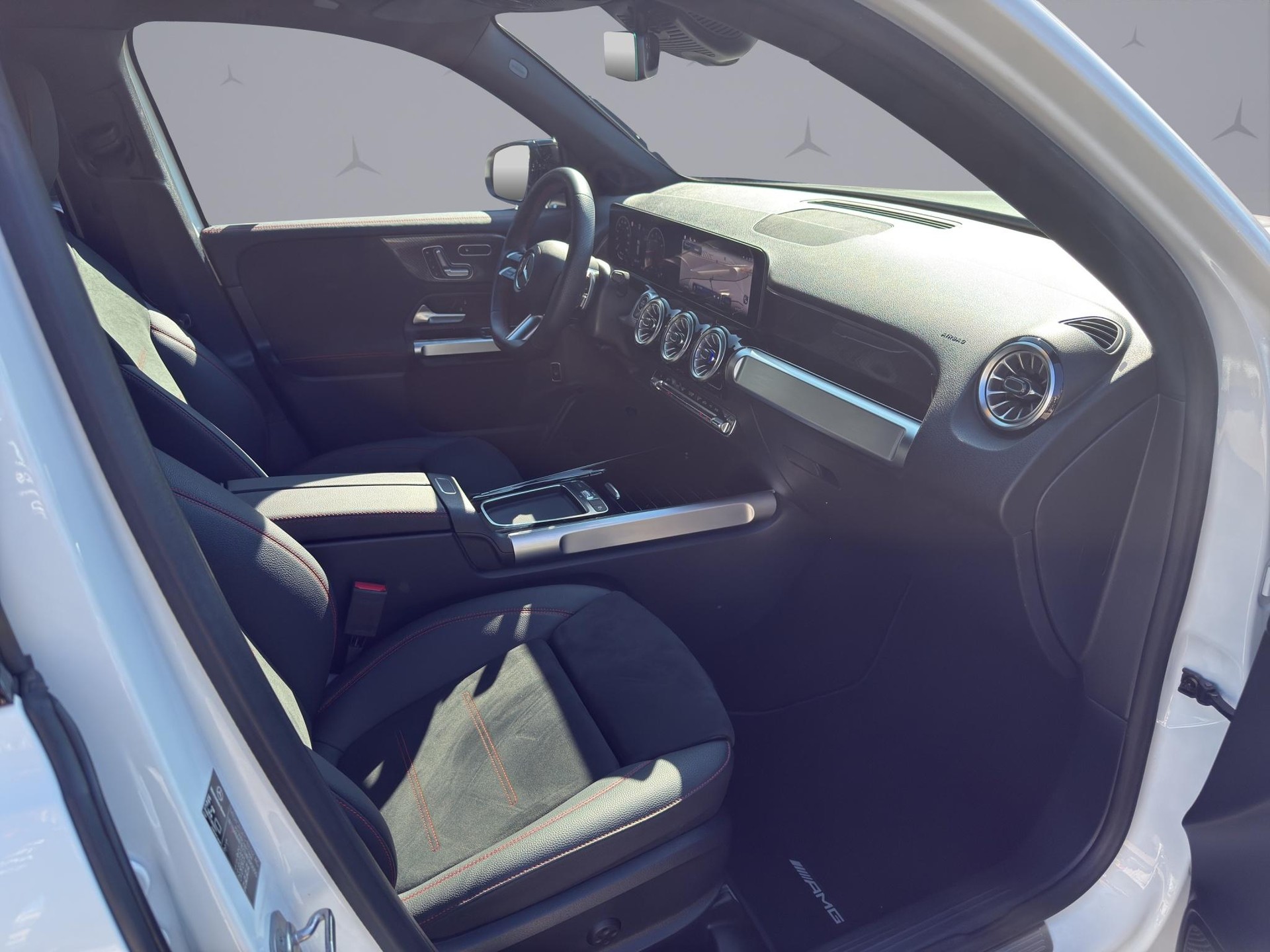 MERCEDES-BENZ GLB 220 AMG Line 4matic-image-15